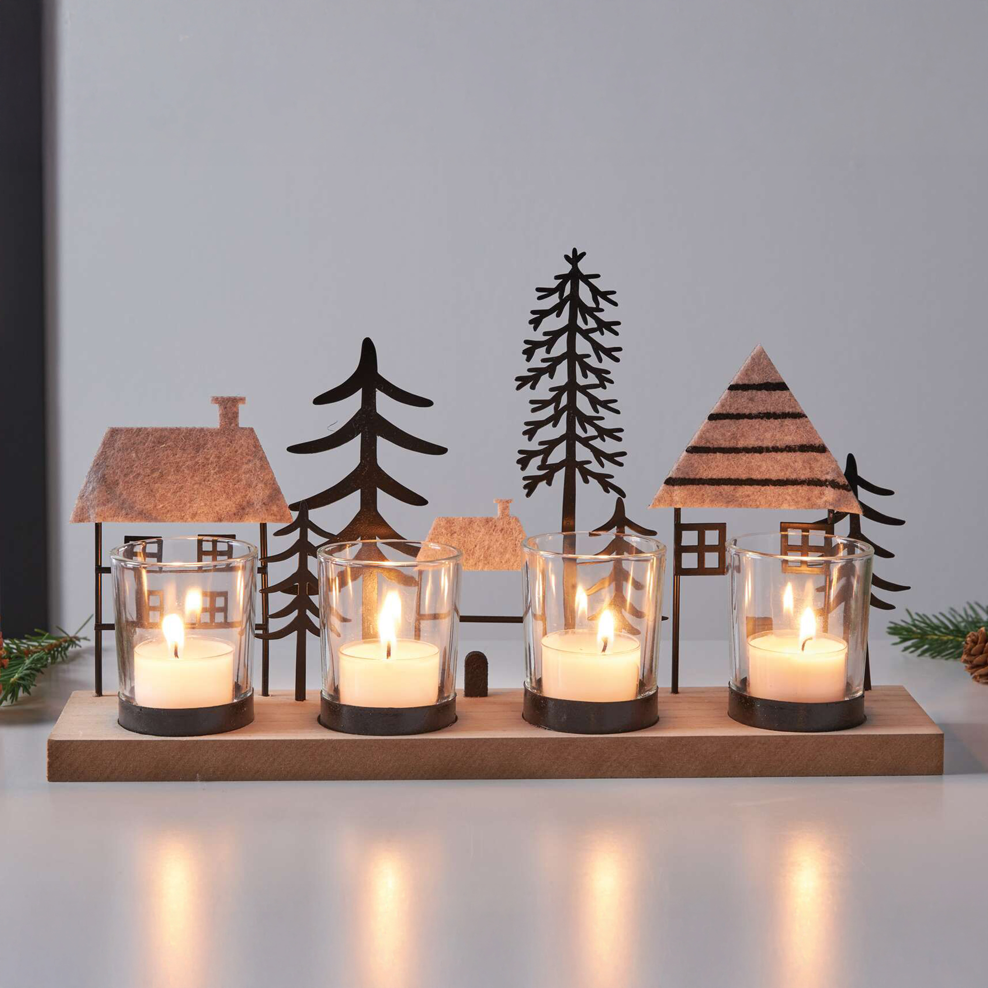 Acheter Board lumignon "sapin &amp; maison"  dans la boutique en ligne de Frank Flechtwaren pour Photophore