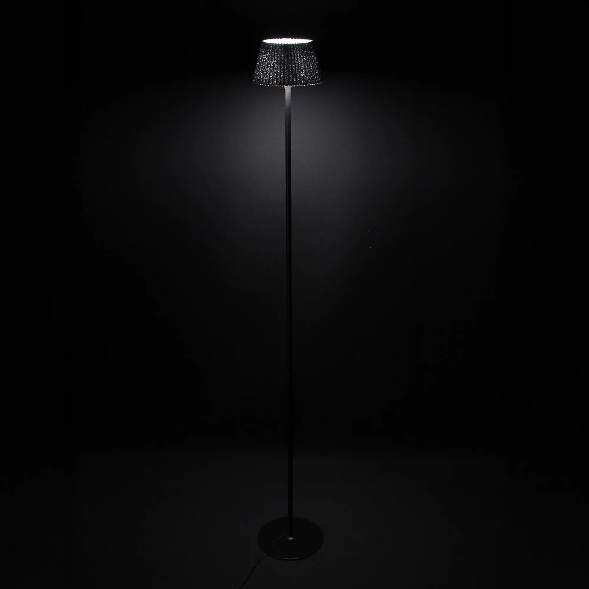 Acheter Lampadaire LED "élégance" dans la boutique en ligne de Frank Flechtwaren pour Lampes LED Acheter Lampadaire LED "élégance" dans la boutique en ligne de Frank Flechtwaren pour Lampes LED
