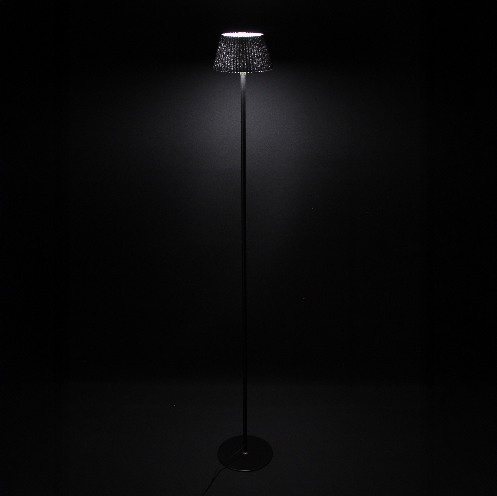 Acheter Lampadaire LED "élégance"  dans la boutique en ligne de Frank Flechtwaren pour Lampes LED