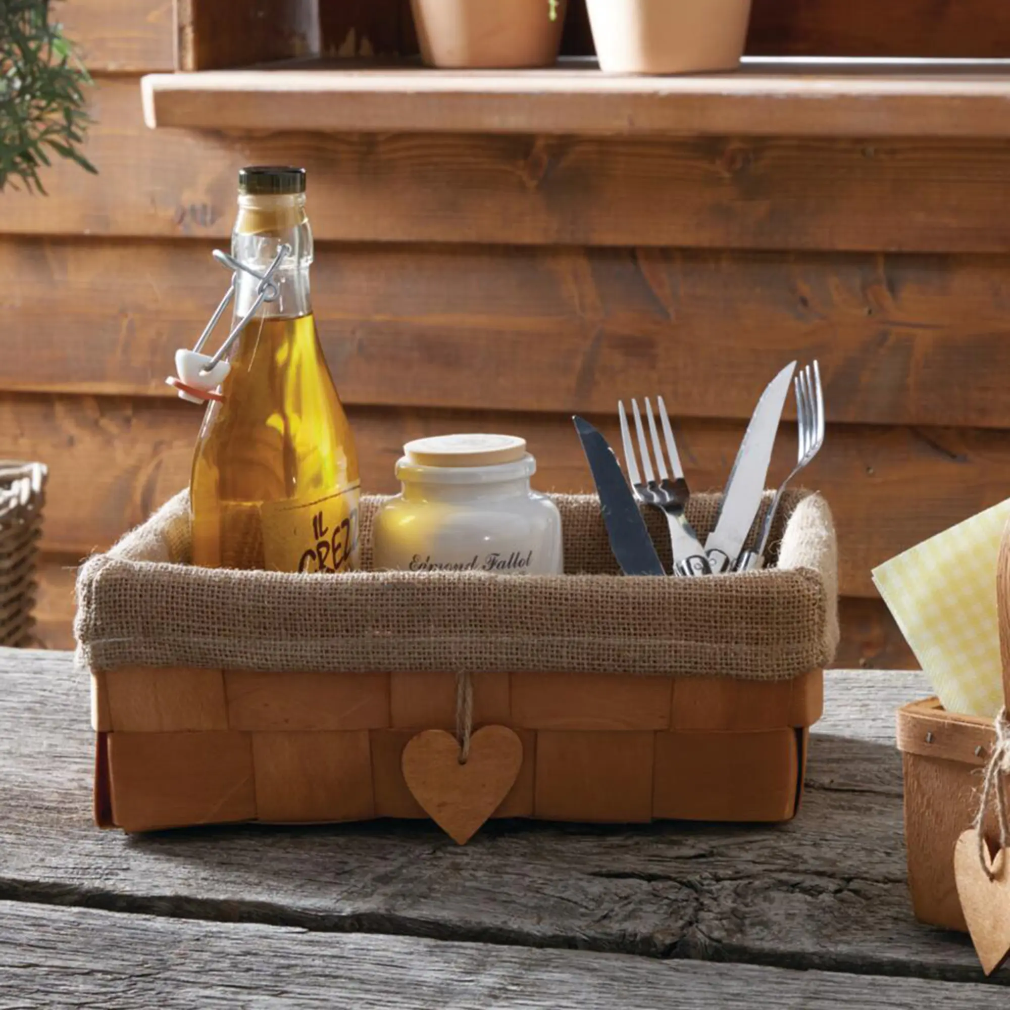 Acheter Corbeille "petit coeur"  dans la boutique en ligne de Frank Flechtwaren