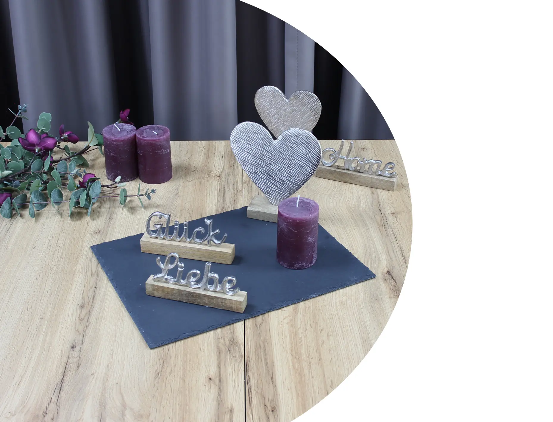 Décoration DIY : forme de cœur, bougies et inscriptions pour agrémenter vos idées de cadeaux personnalisés