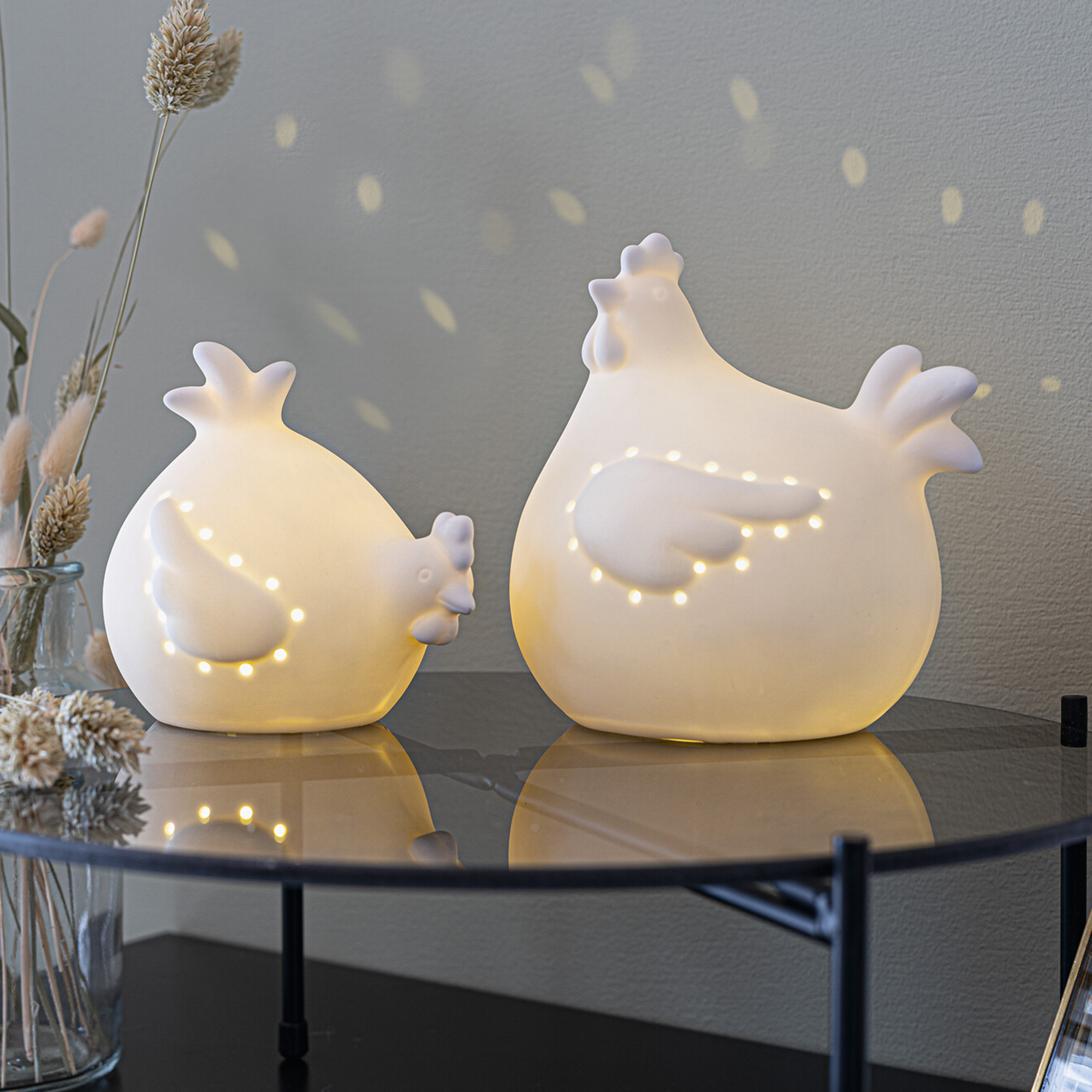 Acheter Lot de 2 poules LED "White"  dans la boutique en ligne de Frank Flechtwaren