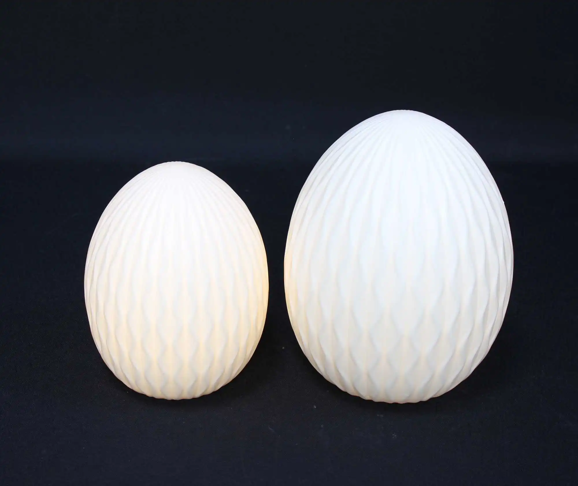 Acheter Lot de 2 oeufs LED "moderne"  dans la boutique en ligne de Frank Flechtwaren pour Noir et blanc