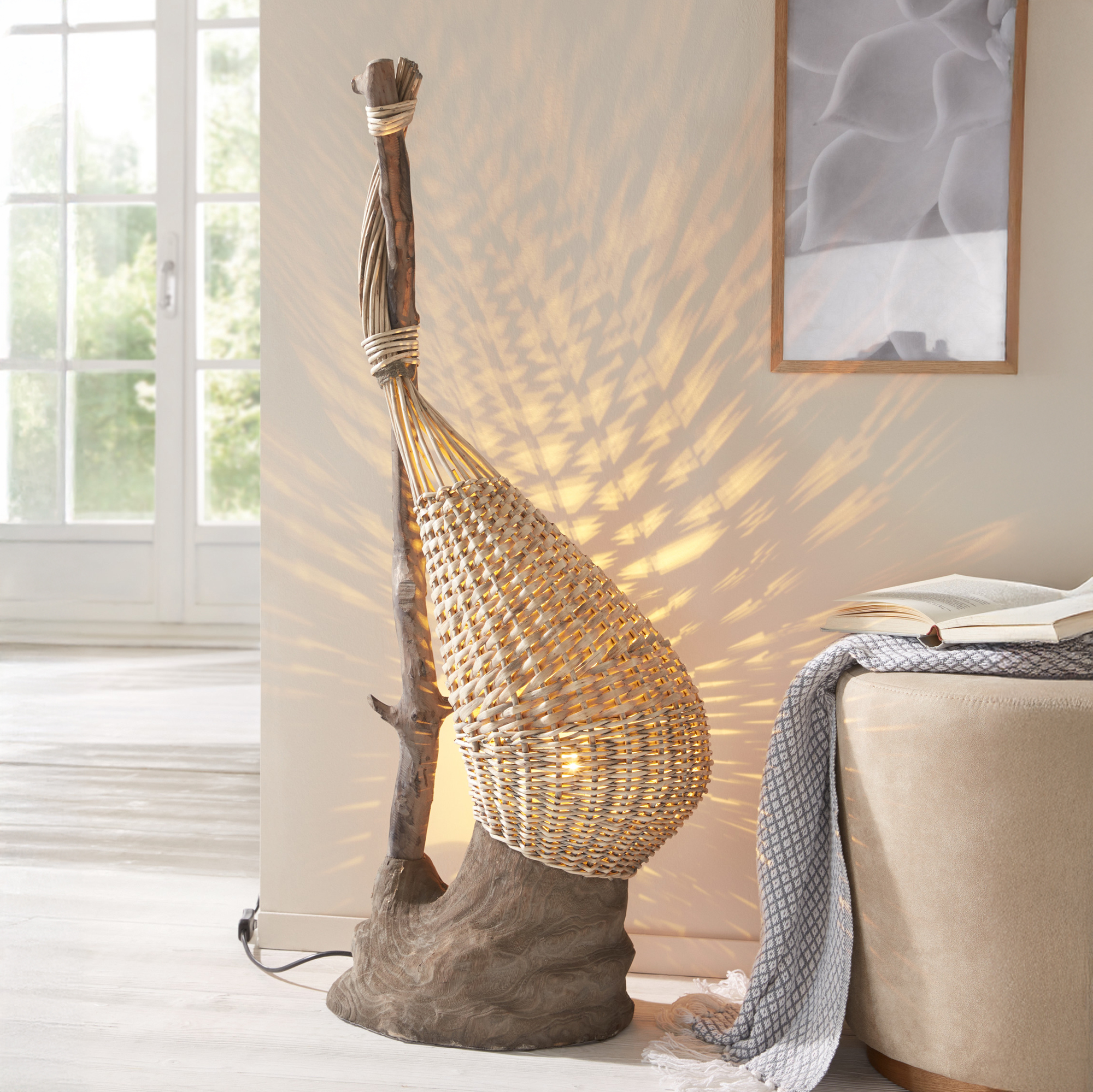 Acheter Lampadaire "enlacé" dans la boutique en ligne de Frank Flechtwaren pour Salon Acheter Lampadaire "enlacé" dans la boutique en ligne de Frank Flechtwaren pour Salon
