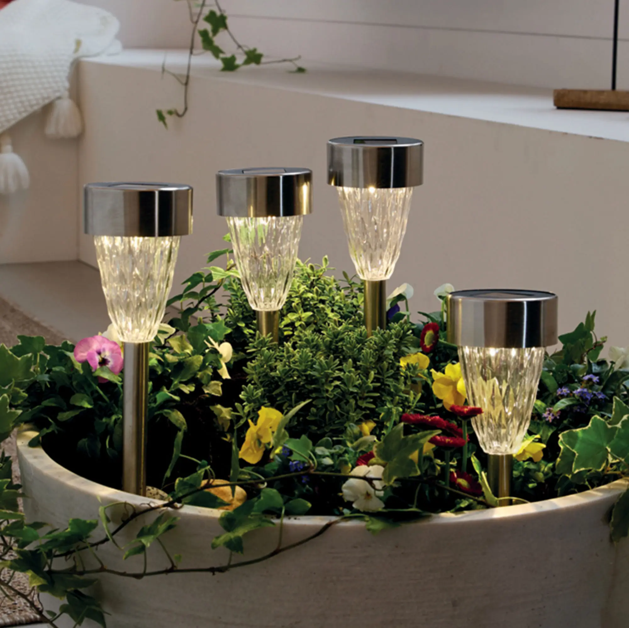 Acheter Lot de 4 lampes solaires LED  dans la boutique en ligne de Frank Flechtwaren