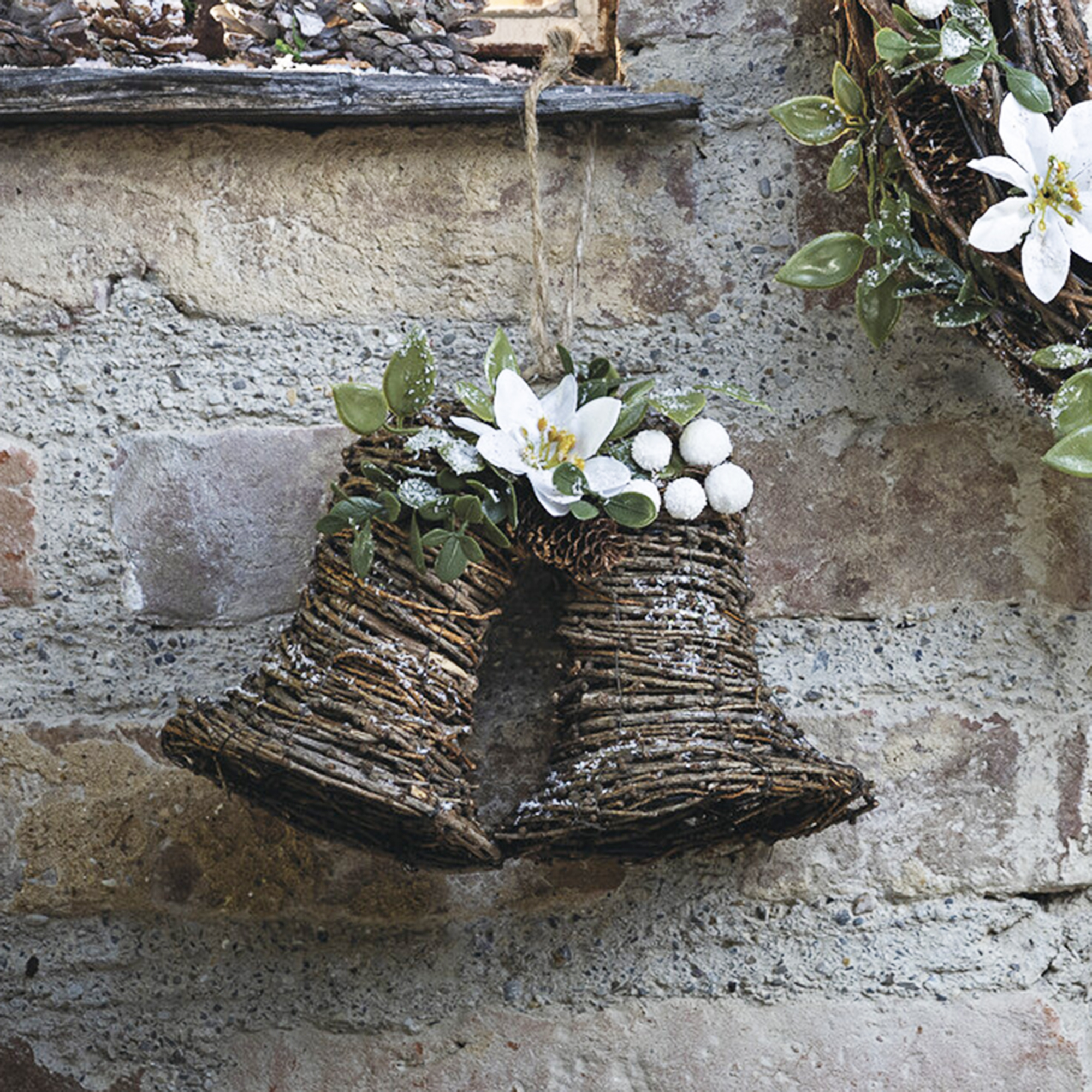 Acheter Clochette "rose de Noël"  dans la boutique en ligne de Frank Flechtwaren pour Décorations à suspendre