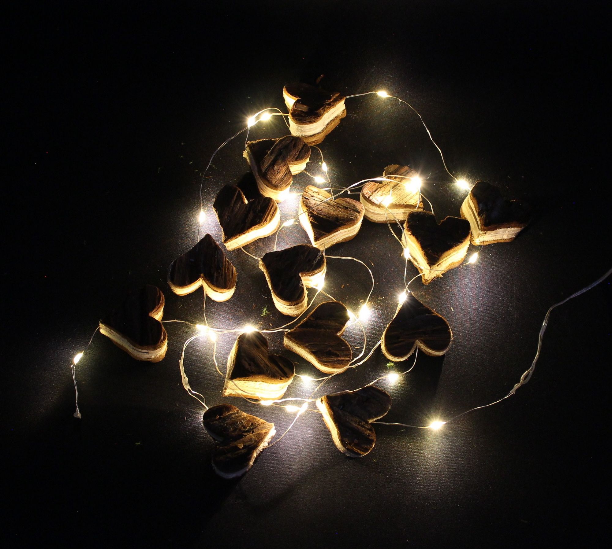 Acheter Guirlande lumineuse LED "cœur en bois"  dans la boutique en ligne de Frank Flechtwaren pour Automne