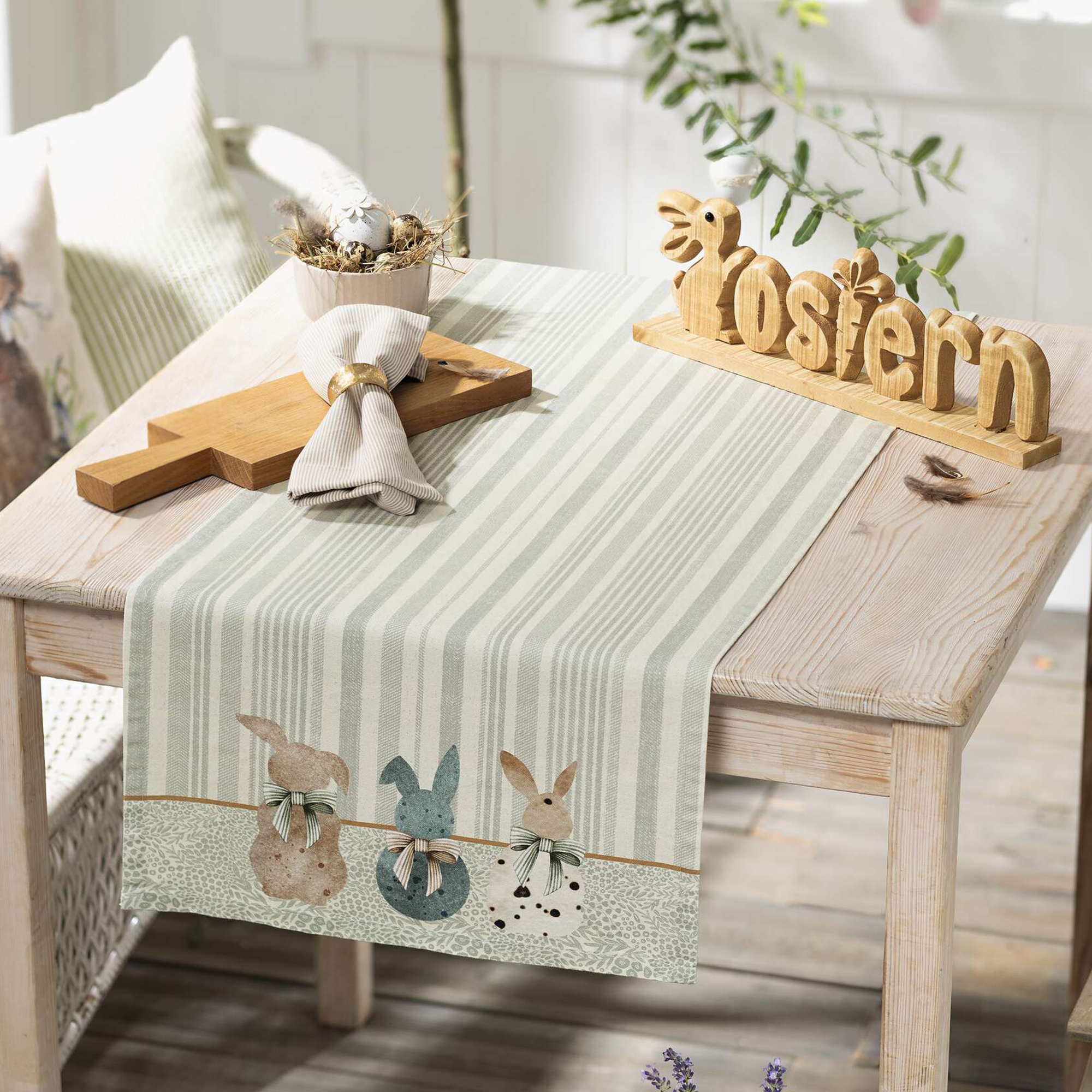 Acheter Chemin de table "trio de lapins"  dans la boutique en ligne de Frank Flechtwaren
