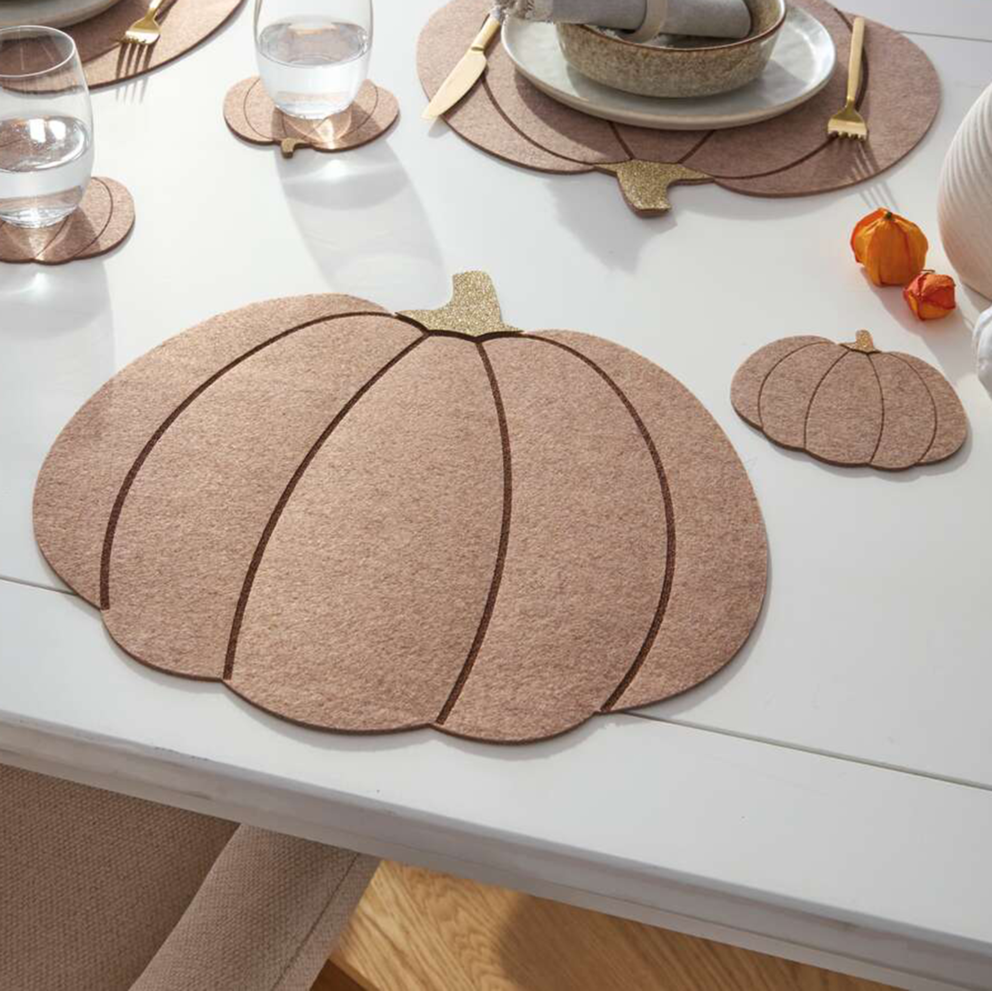 Acheter Set de table "citrouille", 8 pcs  dans la boutique en ligne de Frank Flechtwaren