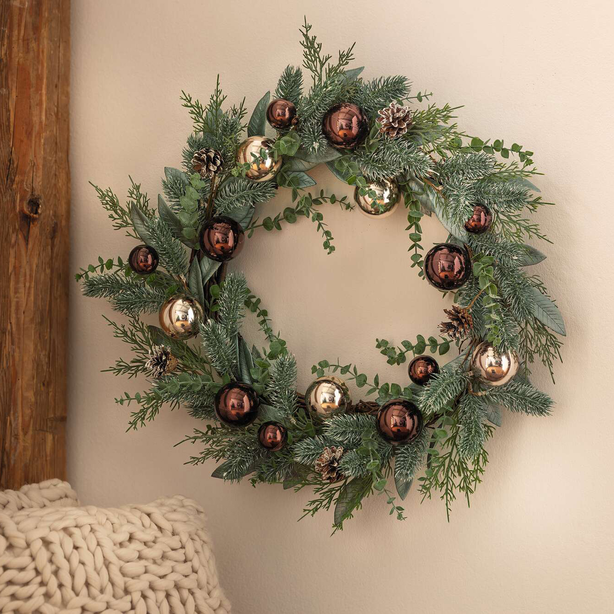 Acheter Couronne "boules éclatantes"  dans la boutique en ligne de Frank Flechtwaren