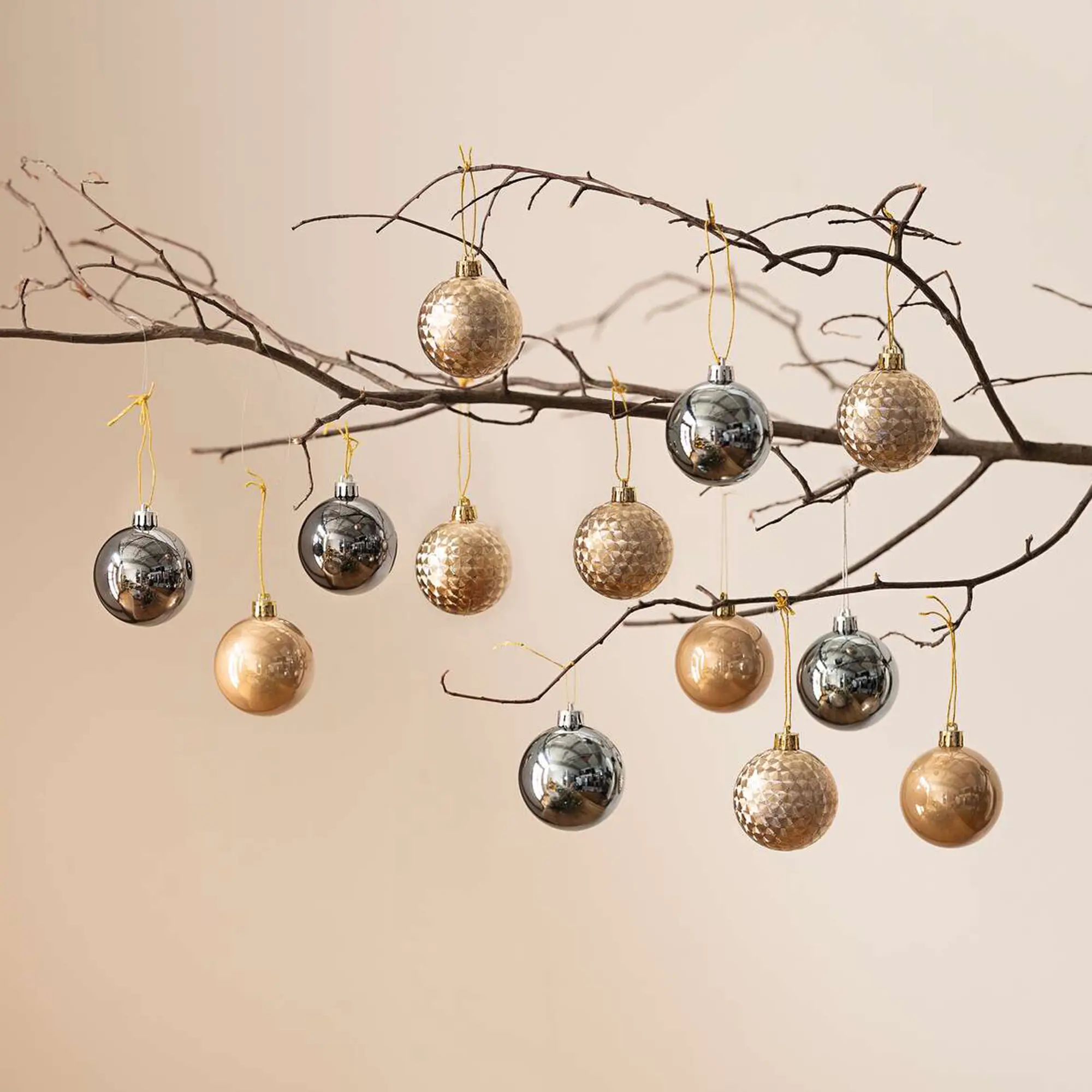 Acheter Lot de 30 boules pour sapin de Noël "Modern"  dans la boutique en ligne de Frank Flechtwaren pour Baumschmuck