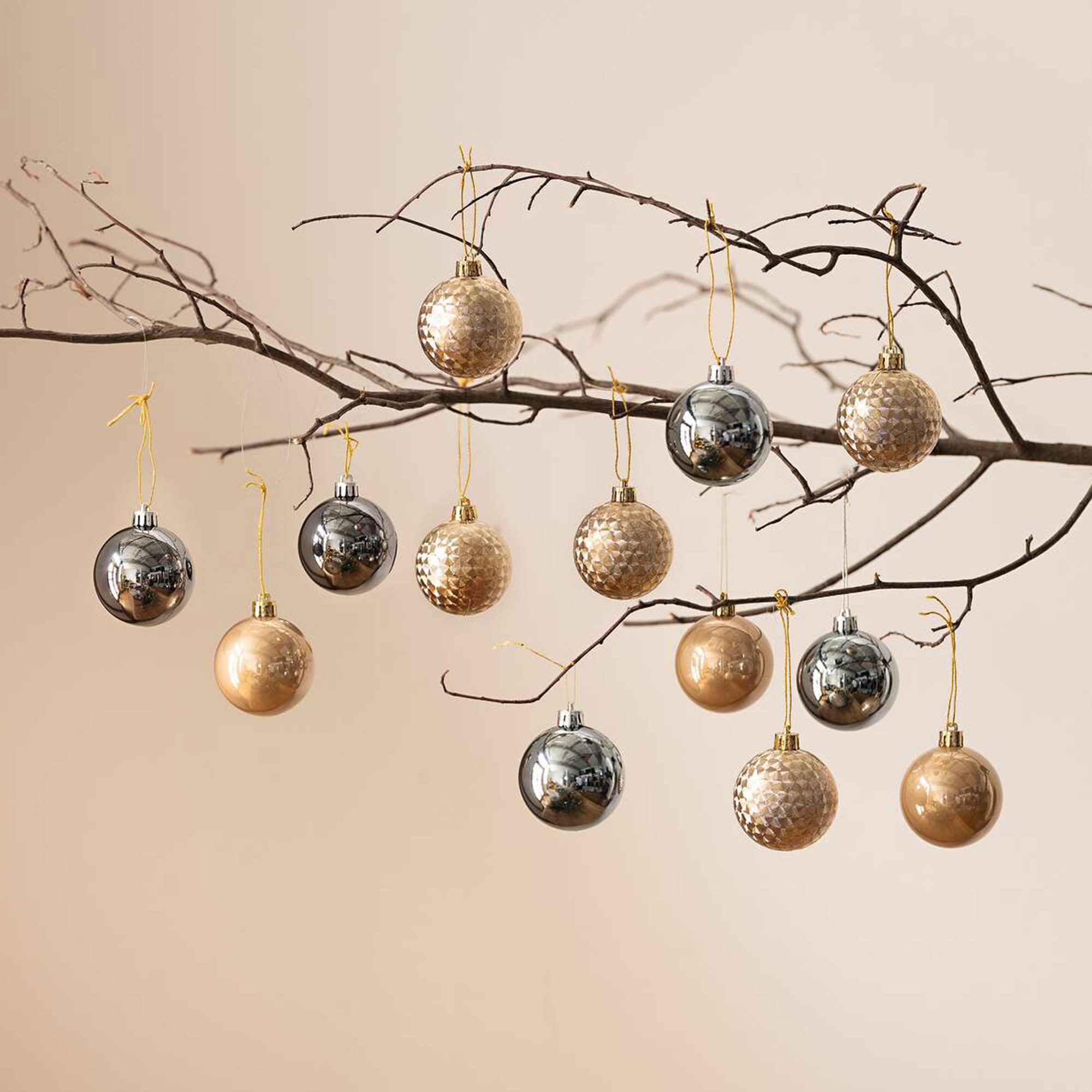Acheter Lot de 30 boules pour sapin de Noël "Modern"  dans la boutique en ligne de Frank Flechtwaren