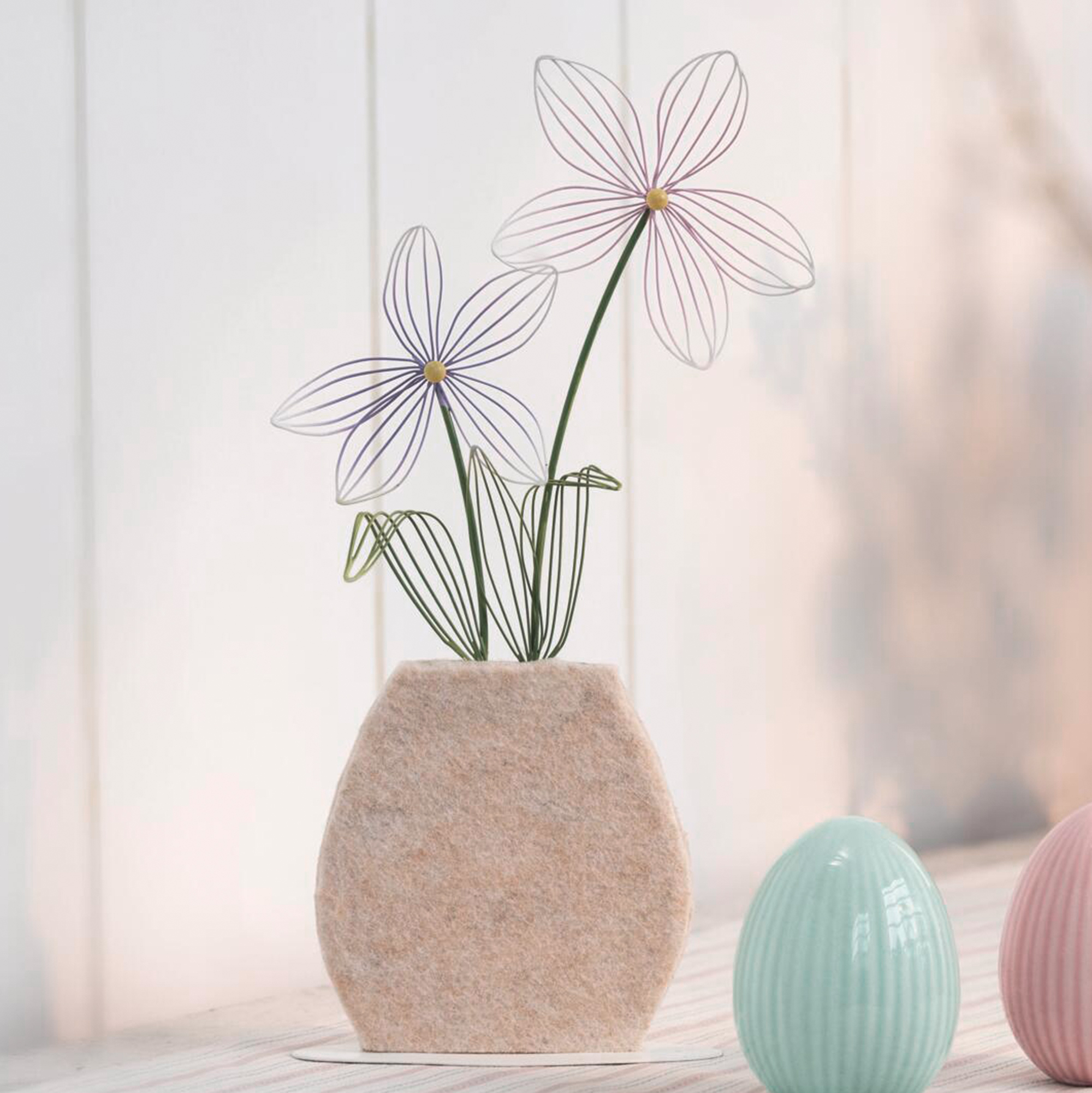 Acheter Décoration métallique " Vase avec fleurs"  dans la boutique en ligne de Frank Flechtwaren
