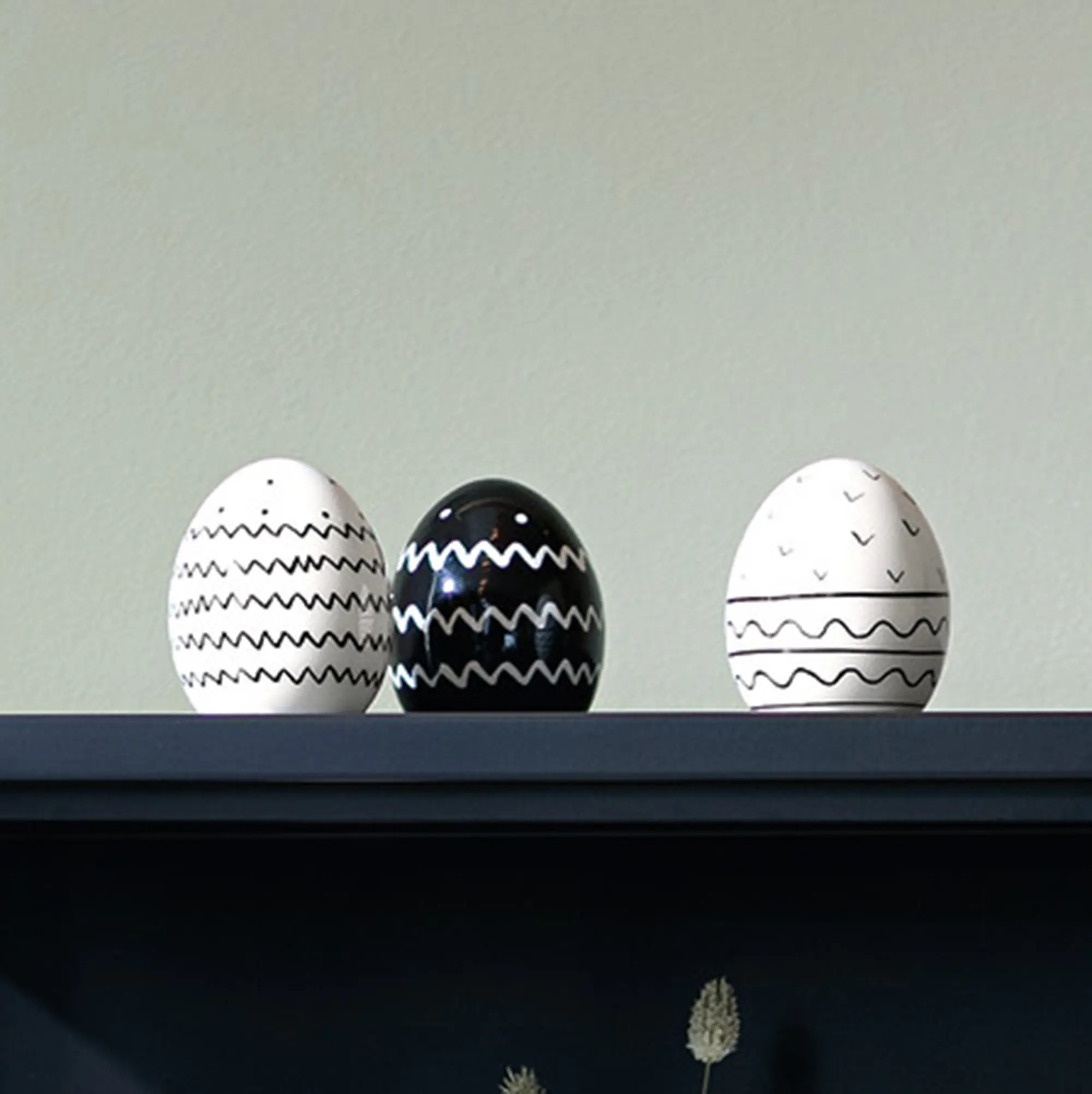 Acheter Lot de 3 oeufs de décoration "motif"  dans la boutique en ligne de Frank Flechtwaren