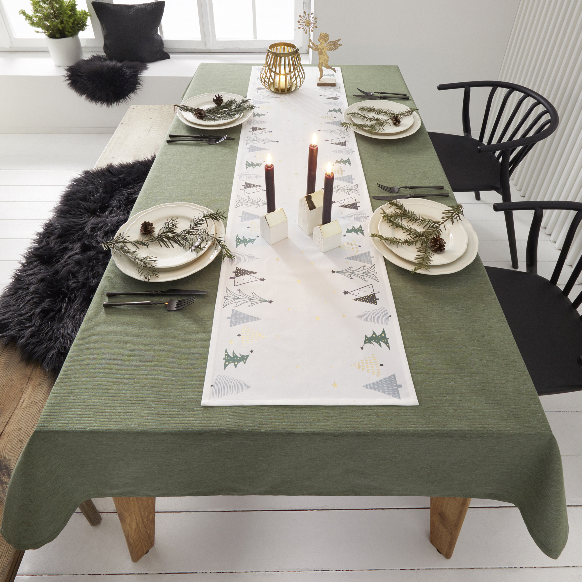 Acheter Chemin de table "petits sapins"  dans la boutique en ligne de Frank Flechtwaren pour Chemins de table