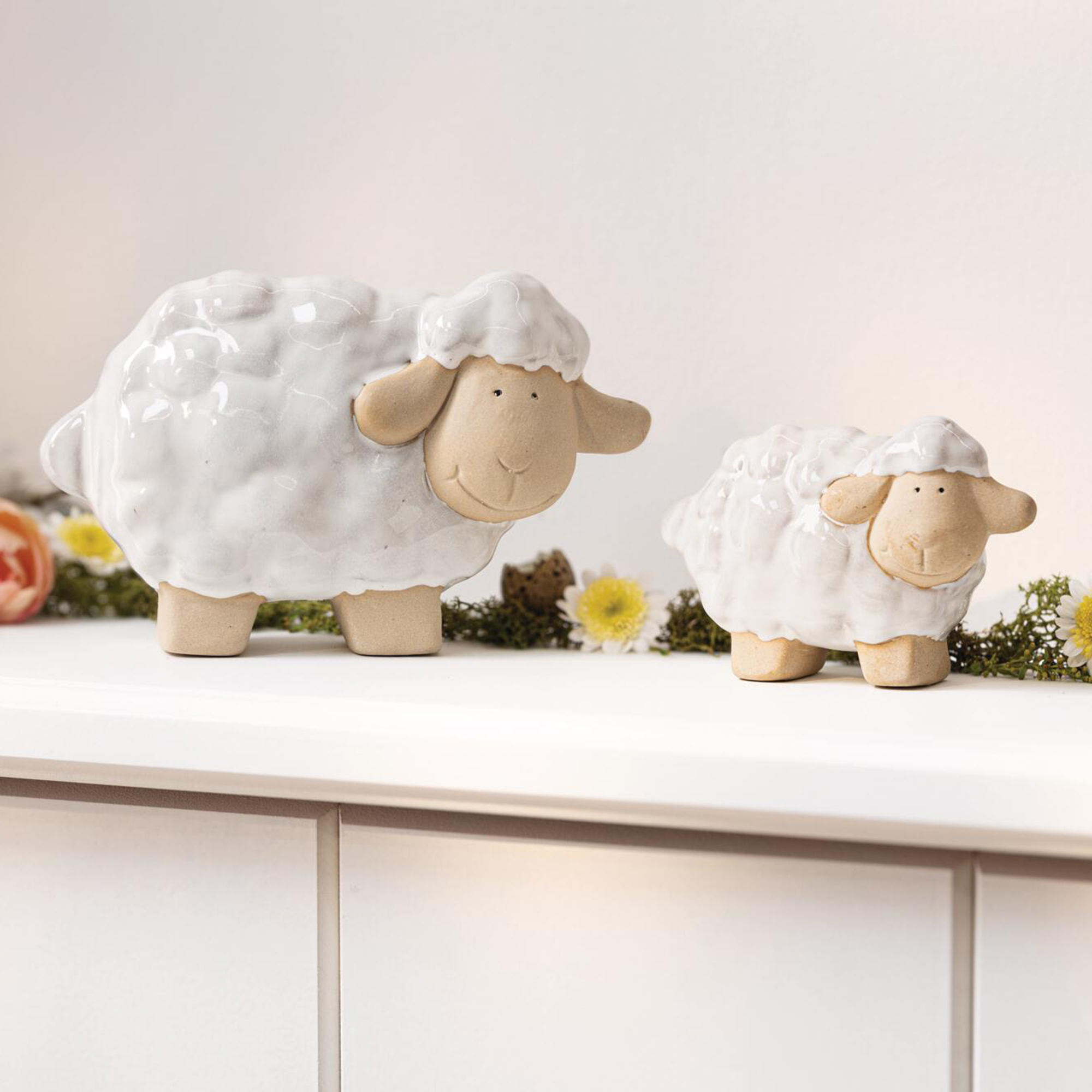 Acheter Lot de 2 figurines décoratives "moutons"  dans la boutique en ligne de Frank Flechtwaren