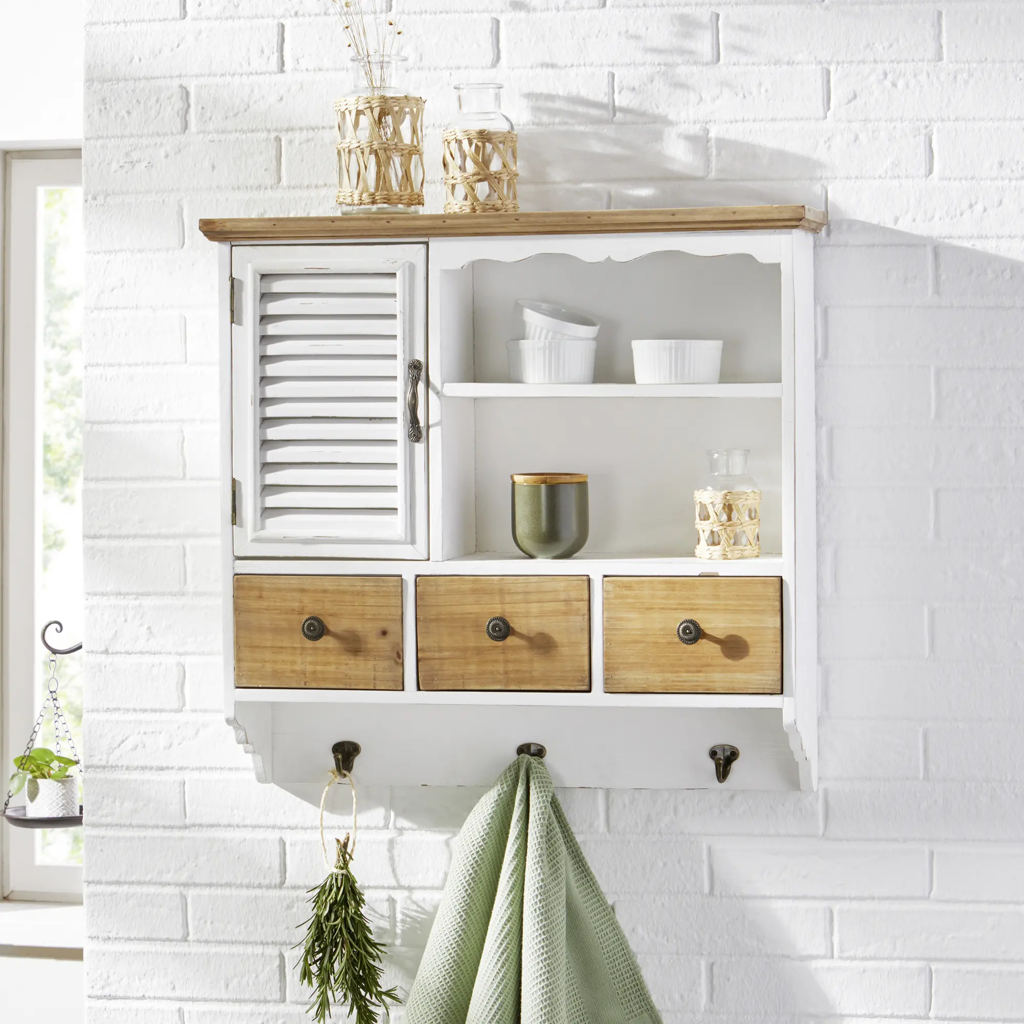 Acheter Armoire suspendue "White Cottage"  dans la boutique en ligne de Frank Flechtwaren