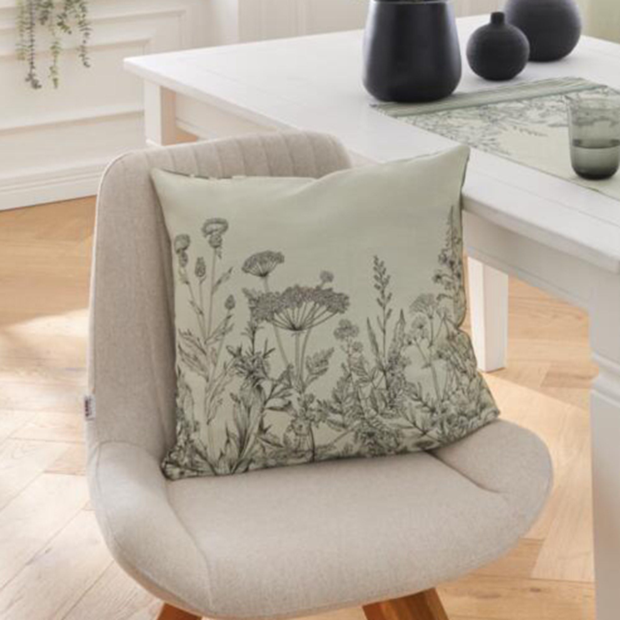 Acheter Housse de coussin "fleurs des champs"  dans la boutique en ligne de Frank Flechtwaren pour Remplissages