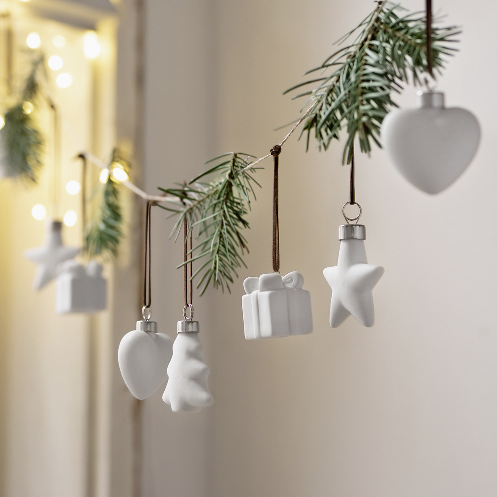 Acheter Lot de 8 suspensions "Noël blanc"  dans la boutique en ligne de Frank Flechtwaren