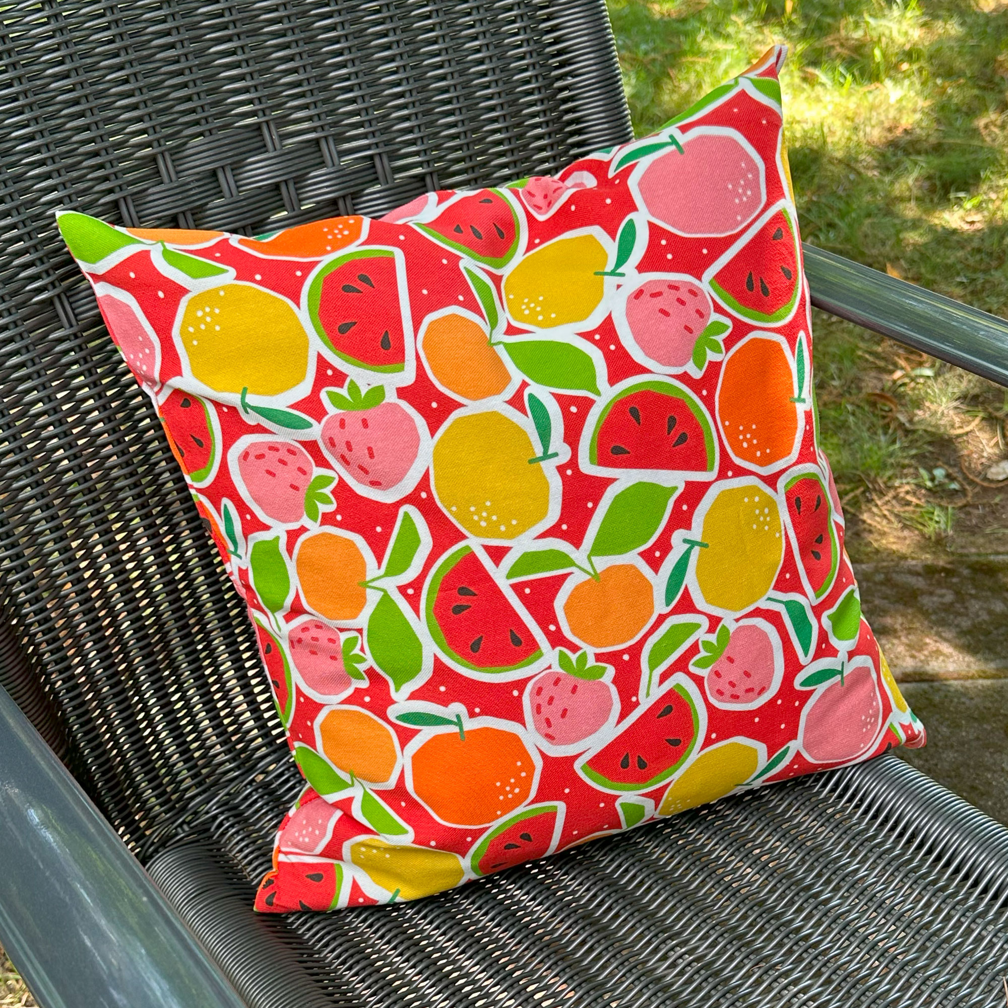 Acheter Housse de coussin "Tutti Frutti"  dans la boutique en ligne de Frank Flechtwaren