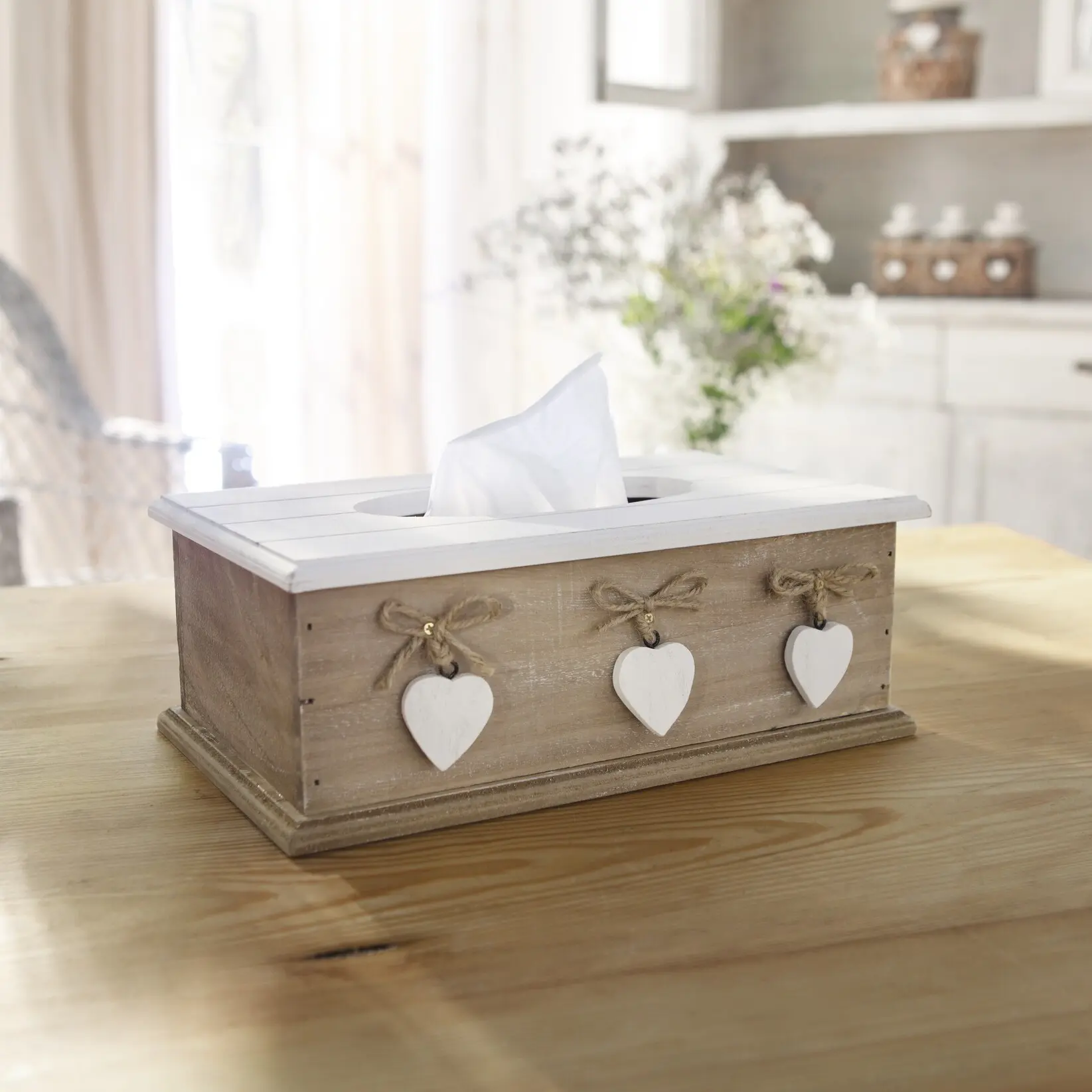 Acheter Boîte à mouchoirs "cœur blanc"  dans la boutique en ligne de Frank Flechtwaren