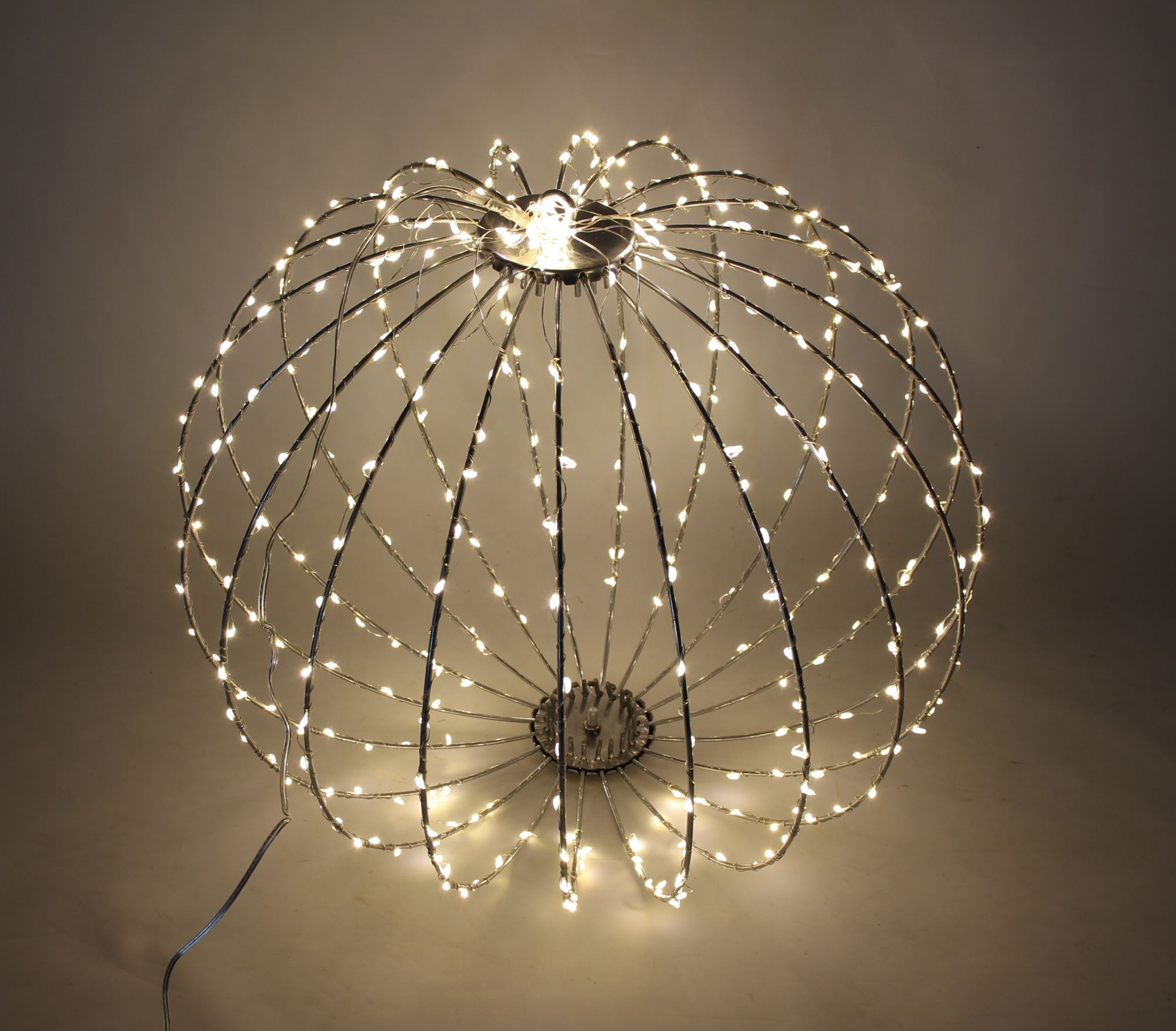 Acheter Grande boule LED "Shine"  dans la boutique en ligne de Frank Flechtwaren pour Luminaires de jardin