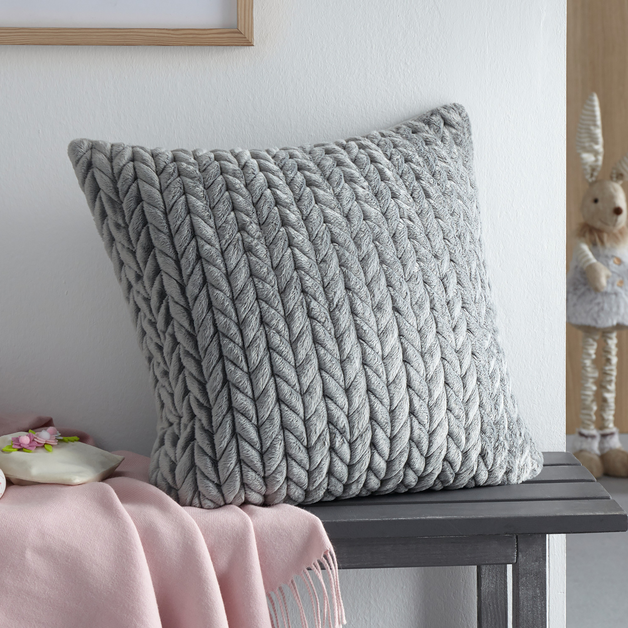 Acheter Housse de coussin "tresses", gris  dans la boutique en ligne de Frank Flechtwaren