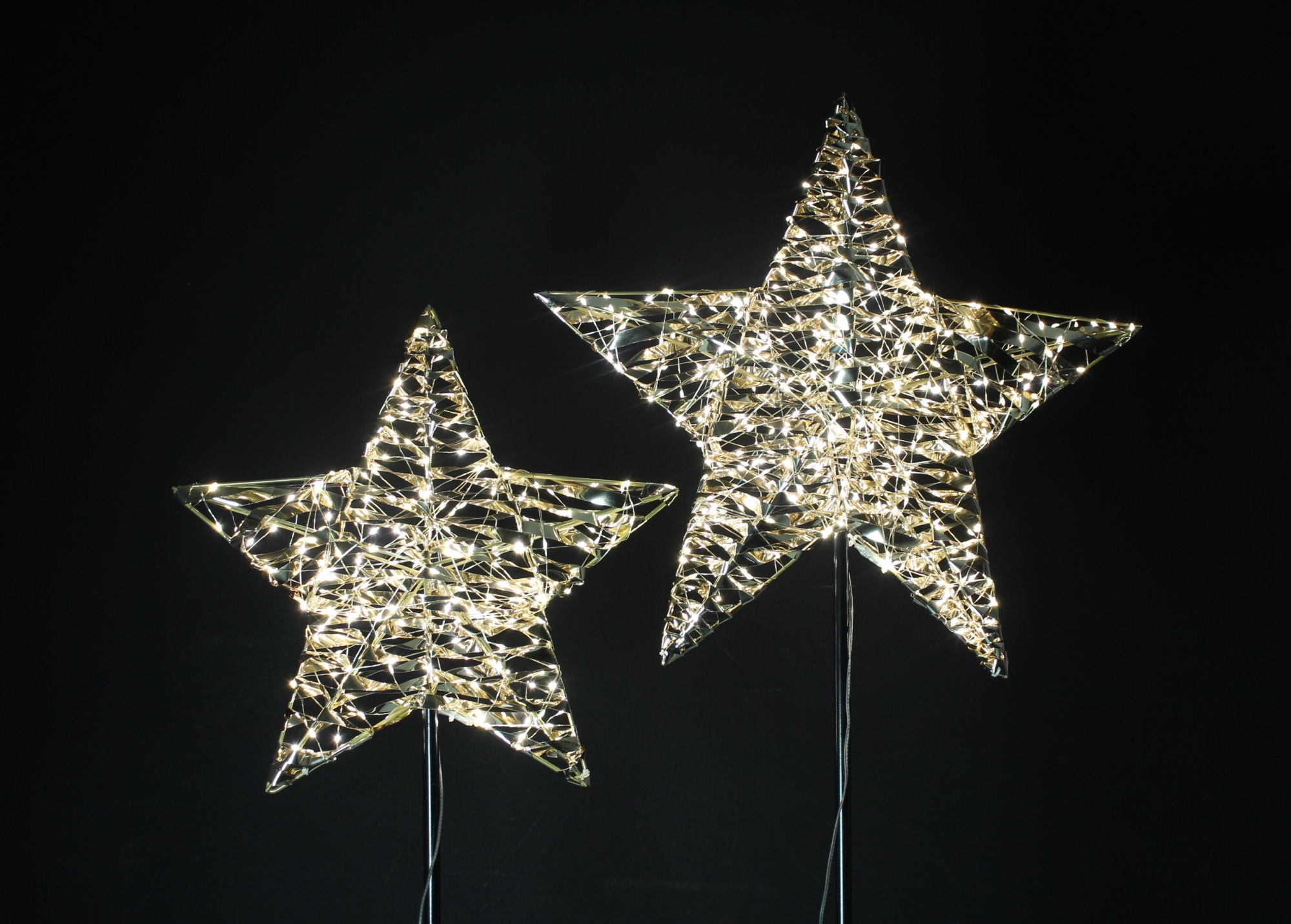 Acheter Lot de 2 étoiles LED "Goldstar"  dans la boutique en ligne de Frank Flechtwaren pour Série titre Noël