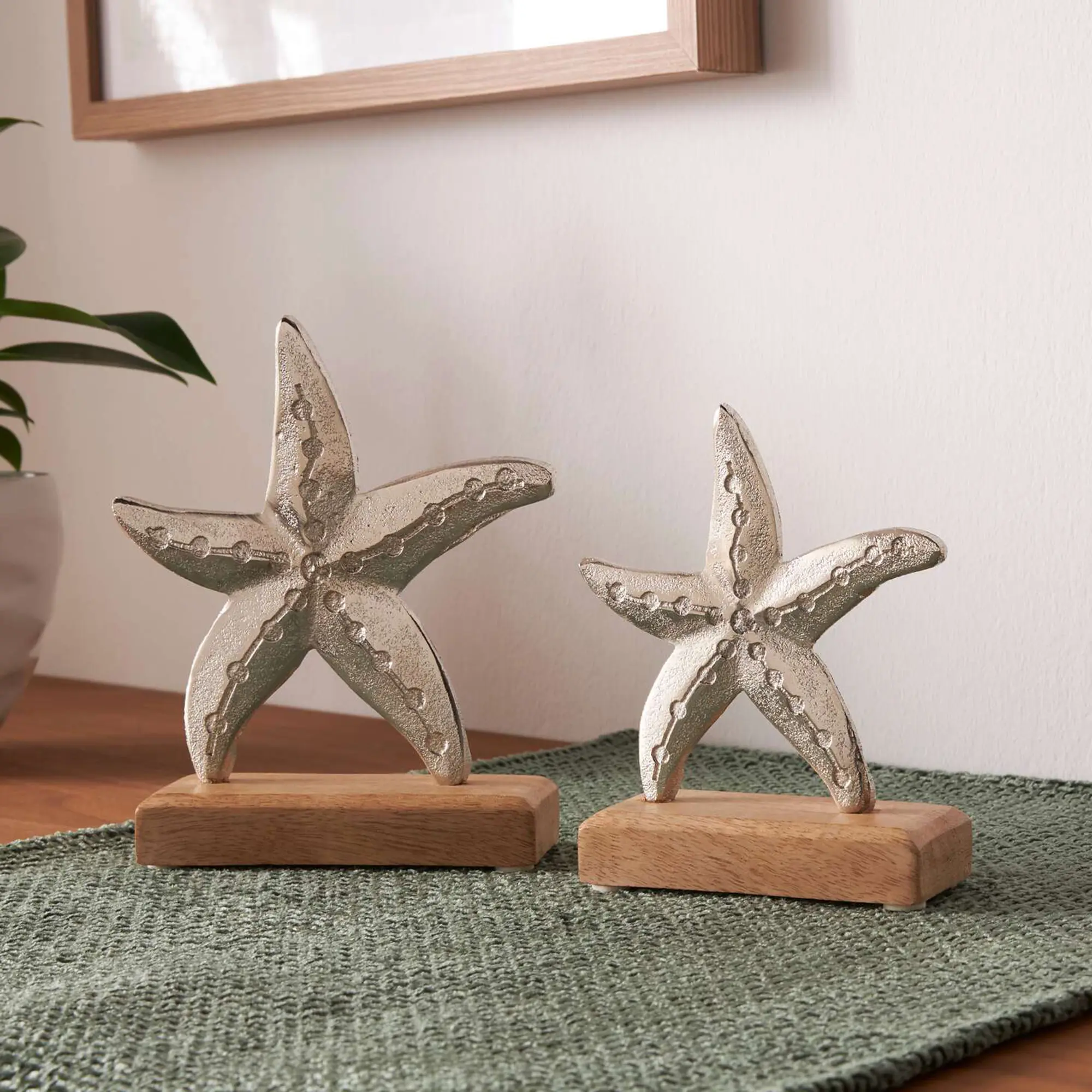 Acheter Lot de 2 décorations en bois "étoile de mer"  dans la boutique en ligne de Frank Flechtwaren