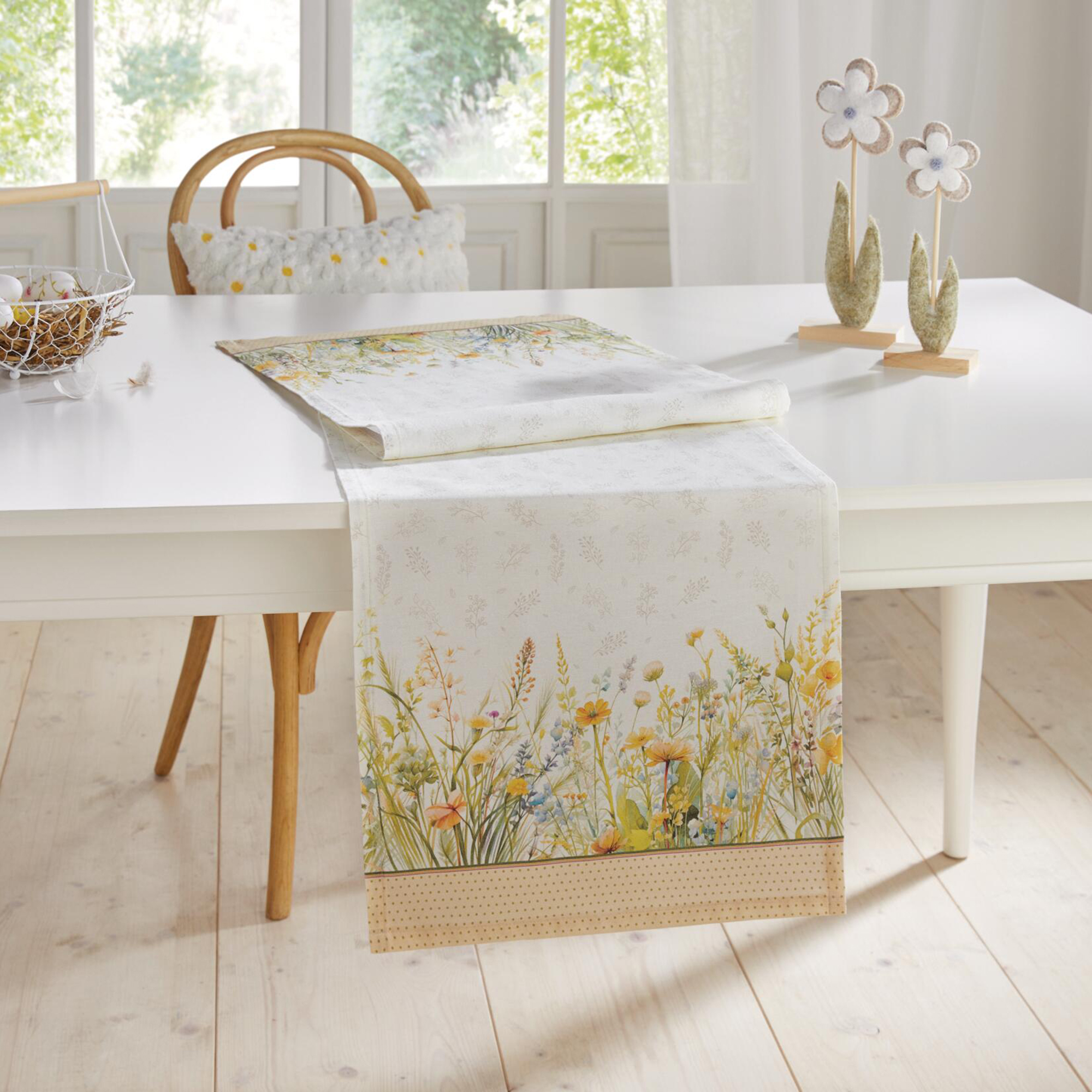Acheter Chemin de table "fleurs rayonnantes"  dans la boutique en ligne de Frank Flechtwaren