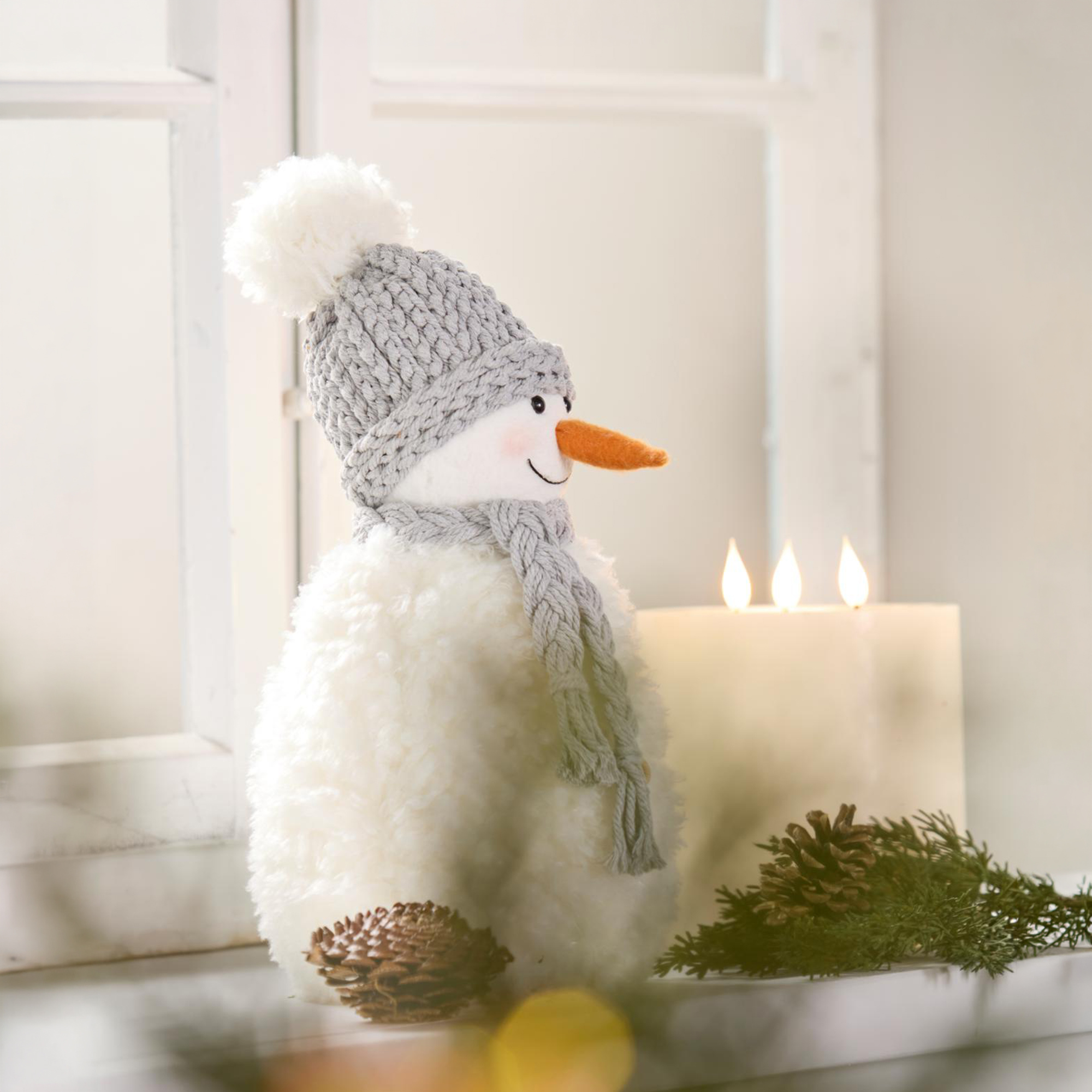 Acheter Bonhomme de neige décoratif « Fluffy »  dans la boutique en ligne de Frank Flechtwaren pour Figurines