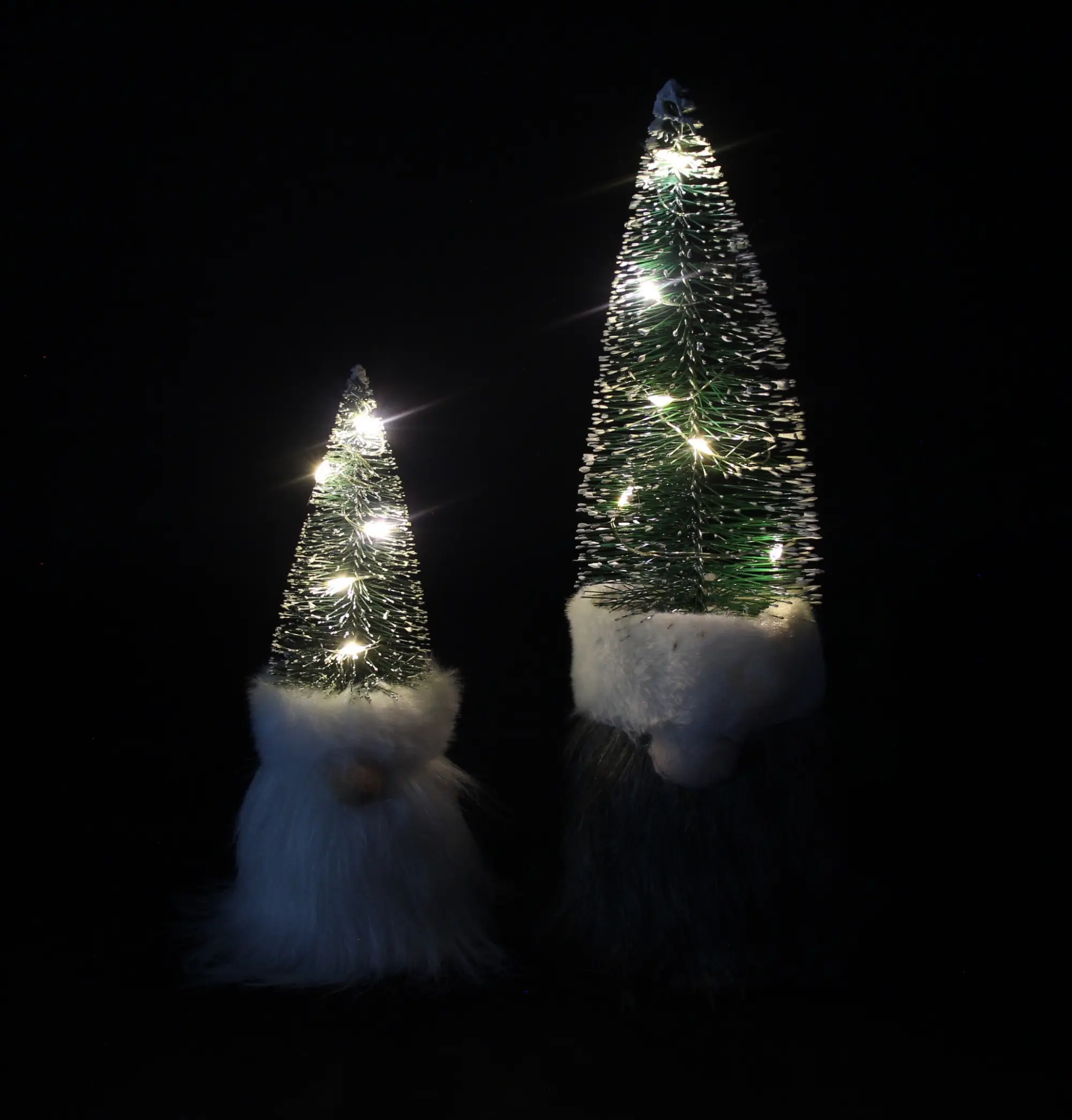 Acheter Lot de 2 lutins LED "sapin"  dans la boutique en ligne de Frank Flechtwaren pour Figurines