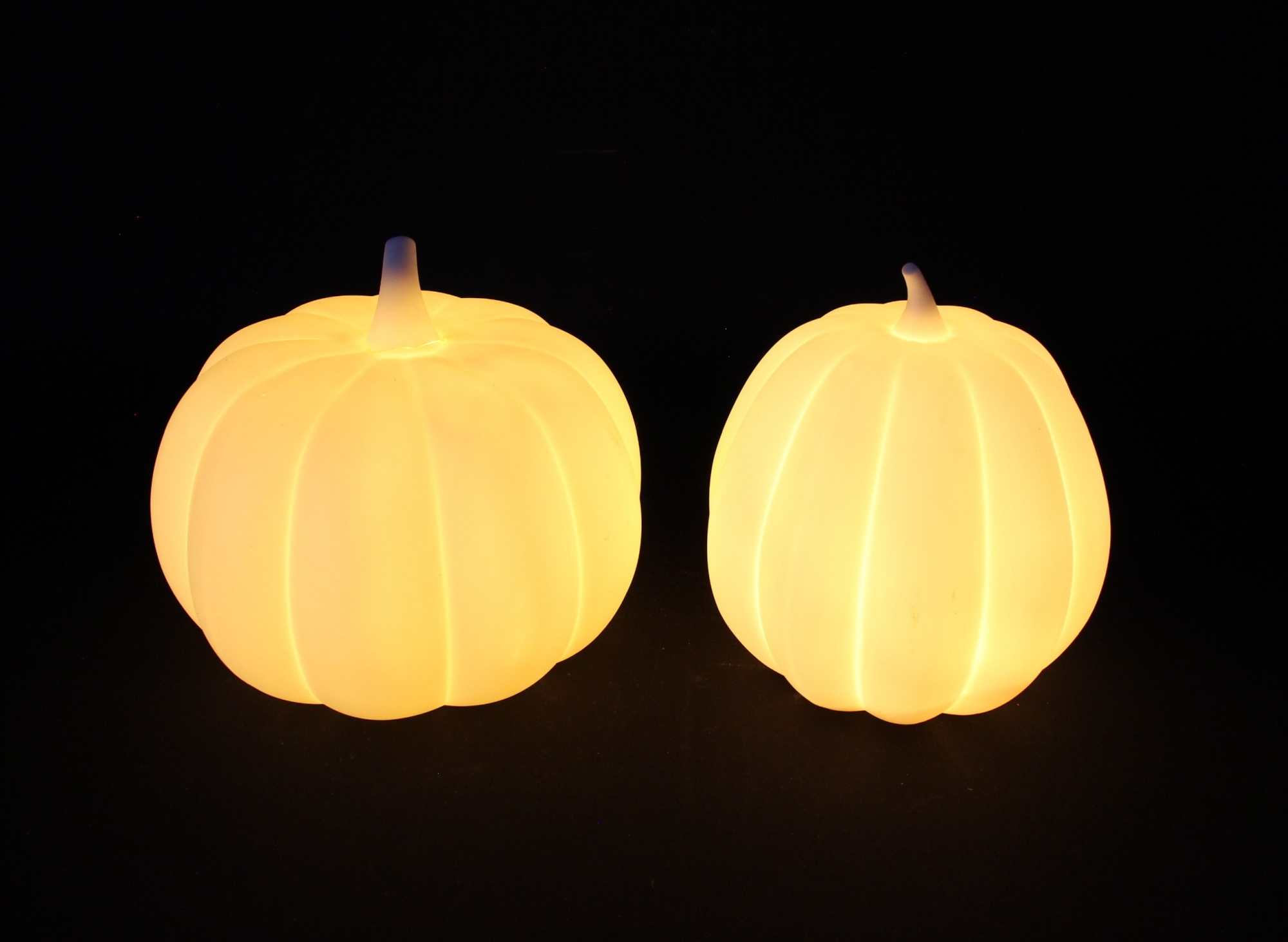 Acheter Lot de 2 citrouilles "White"  dans la boutique en ligne de Frank Flechtwaren pour Citrouilles