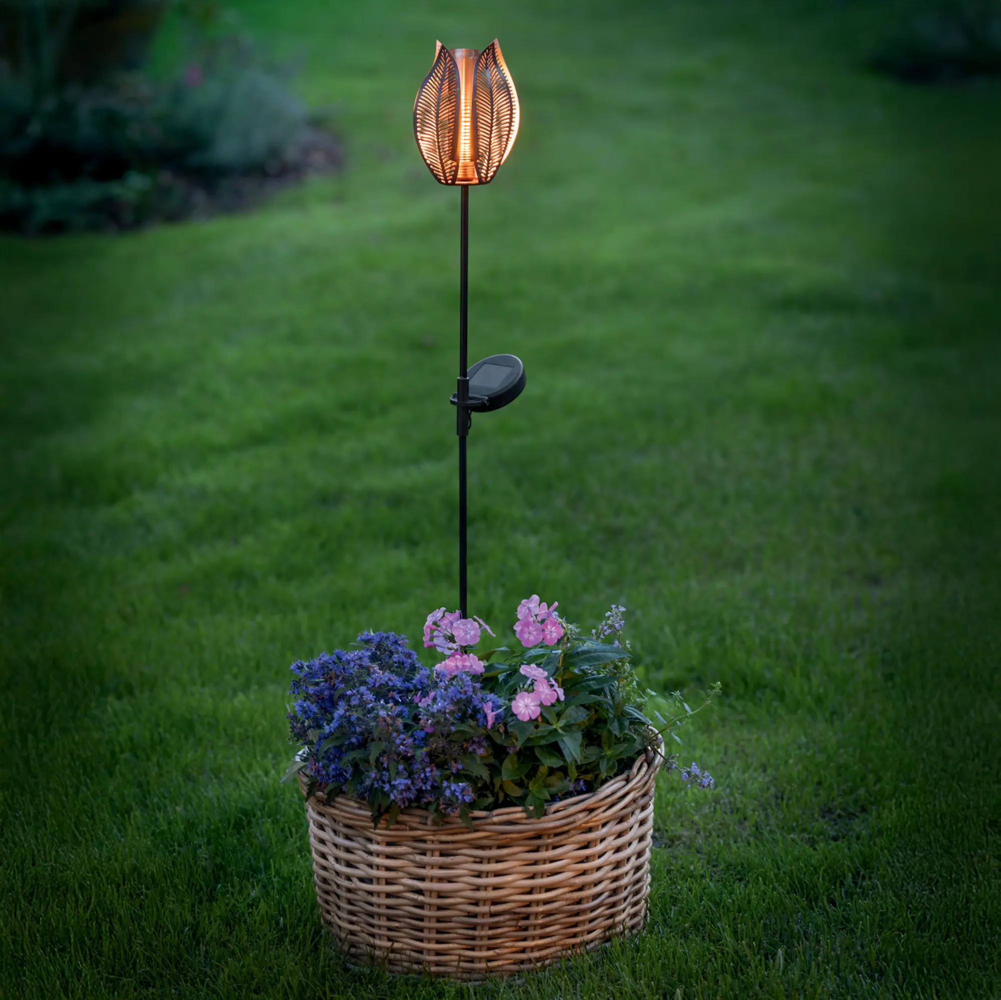 Acheter Pic solaire " fleur"  dans la boutique en ligne de Frank Flechtwaren pour Éclairage solaire