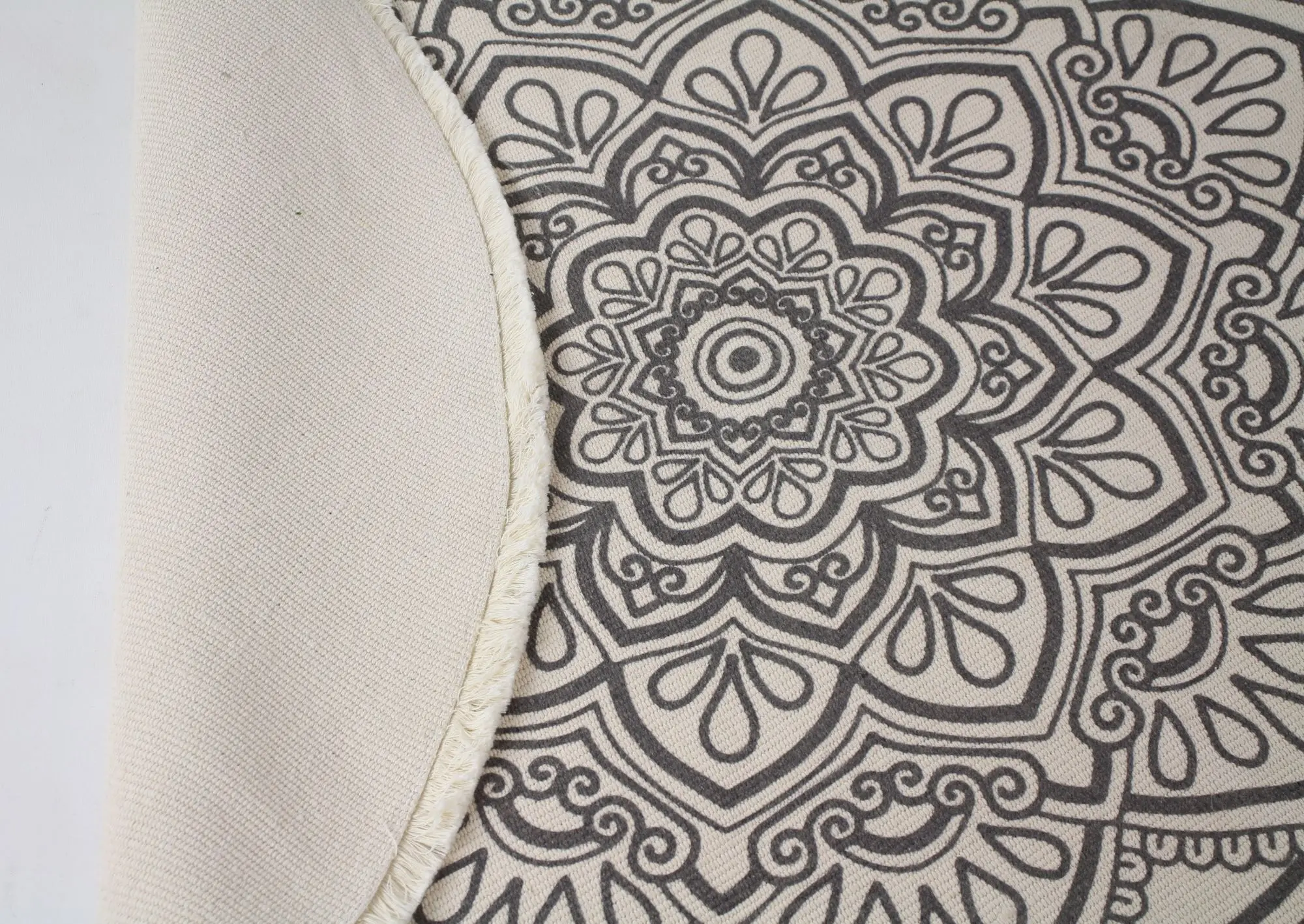 Acheter Tapis "mandala"  dans la boutique en ligne de Frank Flechtwaren pour Fins de série