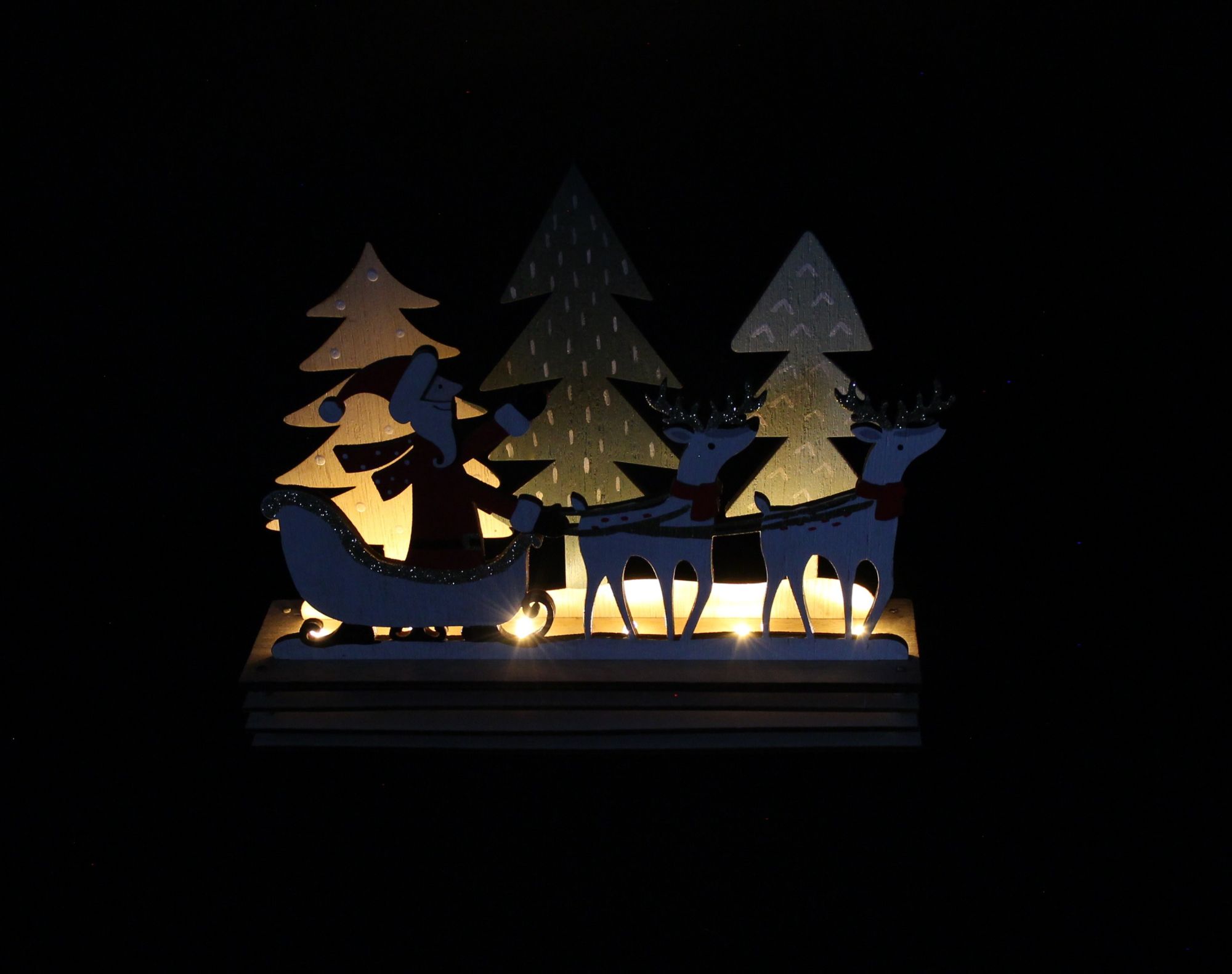 Acheter Plateau LED "Père Noël avec traineau"  dans la boutique en ligne de Frank Flechtwaren pour Noël