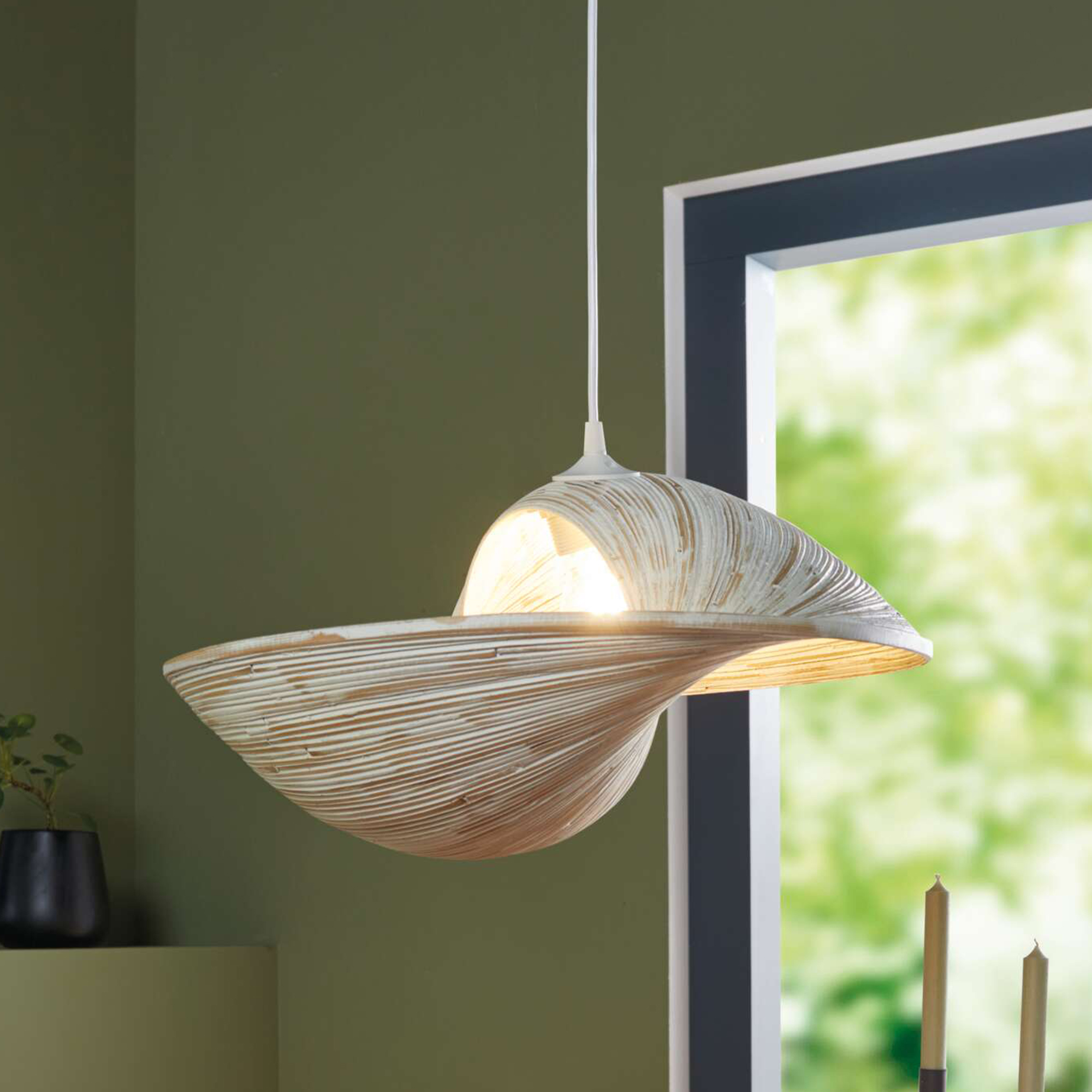 Acheter Lampe suspendue "Swing"  dans la boutique en ligne de Frank Flechtwaren