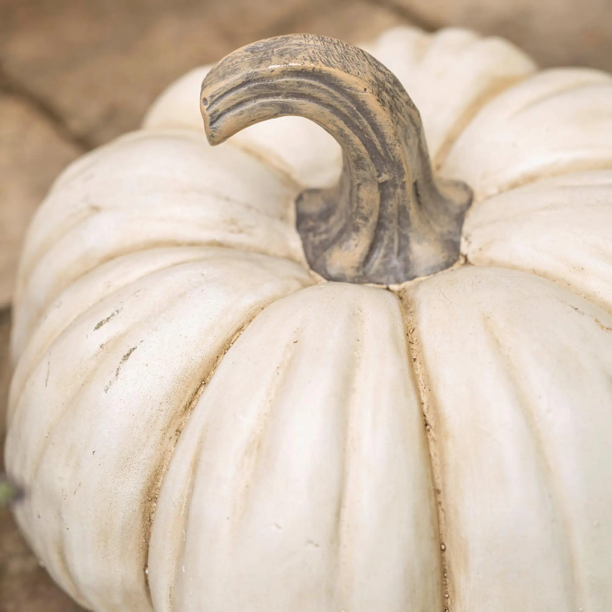 Acheter Citrouille décorative « White Pumpkin » dans la boutique en ligne de Frank Flechtwaren pour Citrouilles