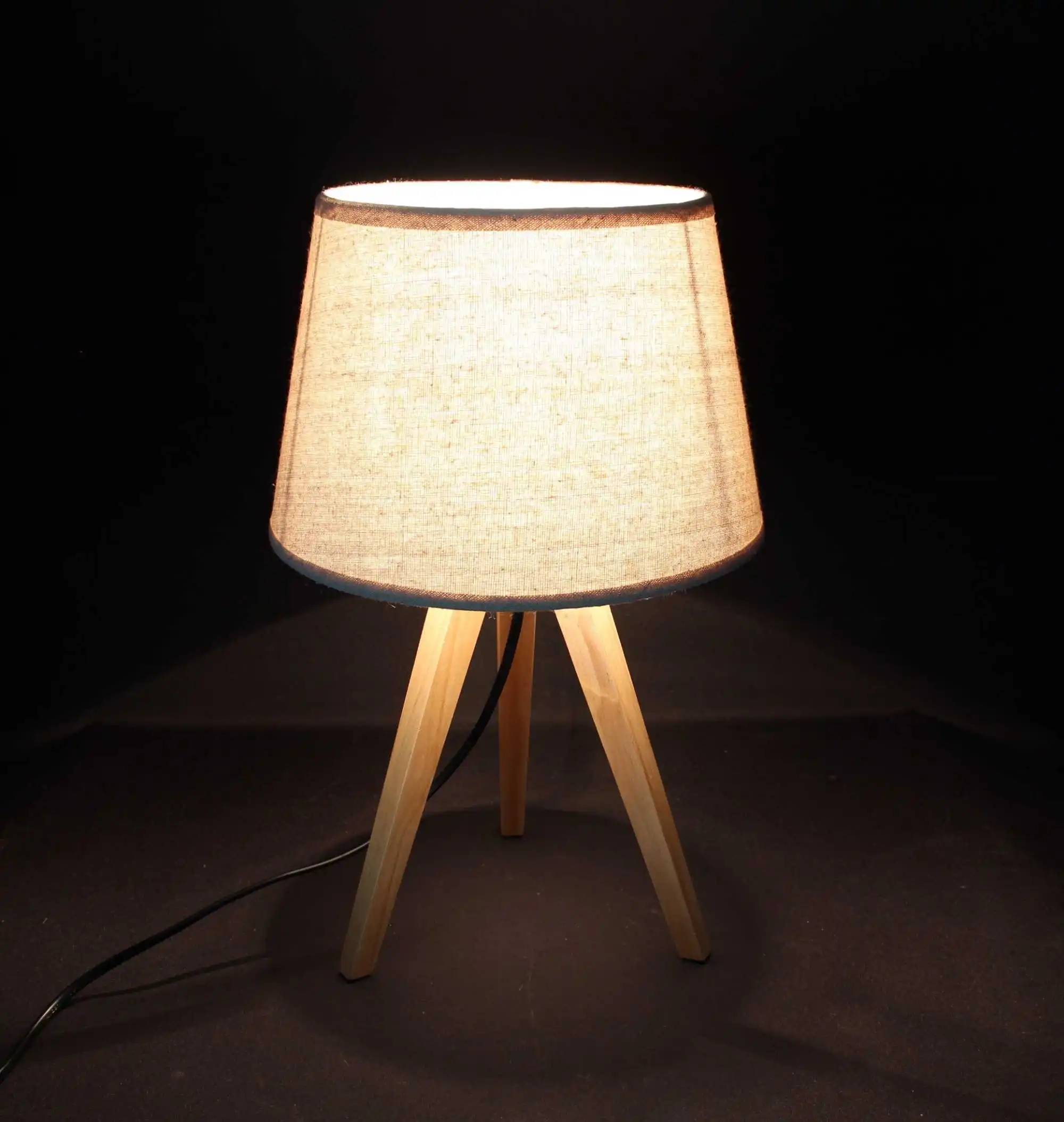 Acheter Lampe de table "nature"  dans la boutique en ligne de Frank Flechtwaren pour Salon