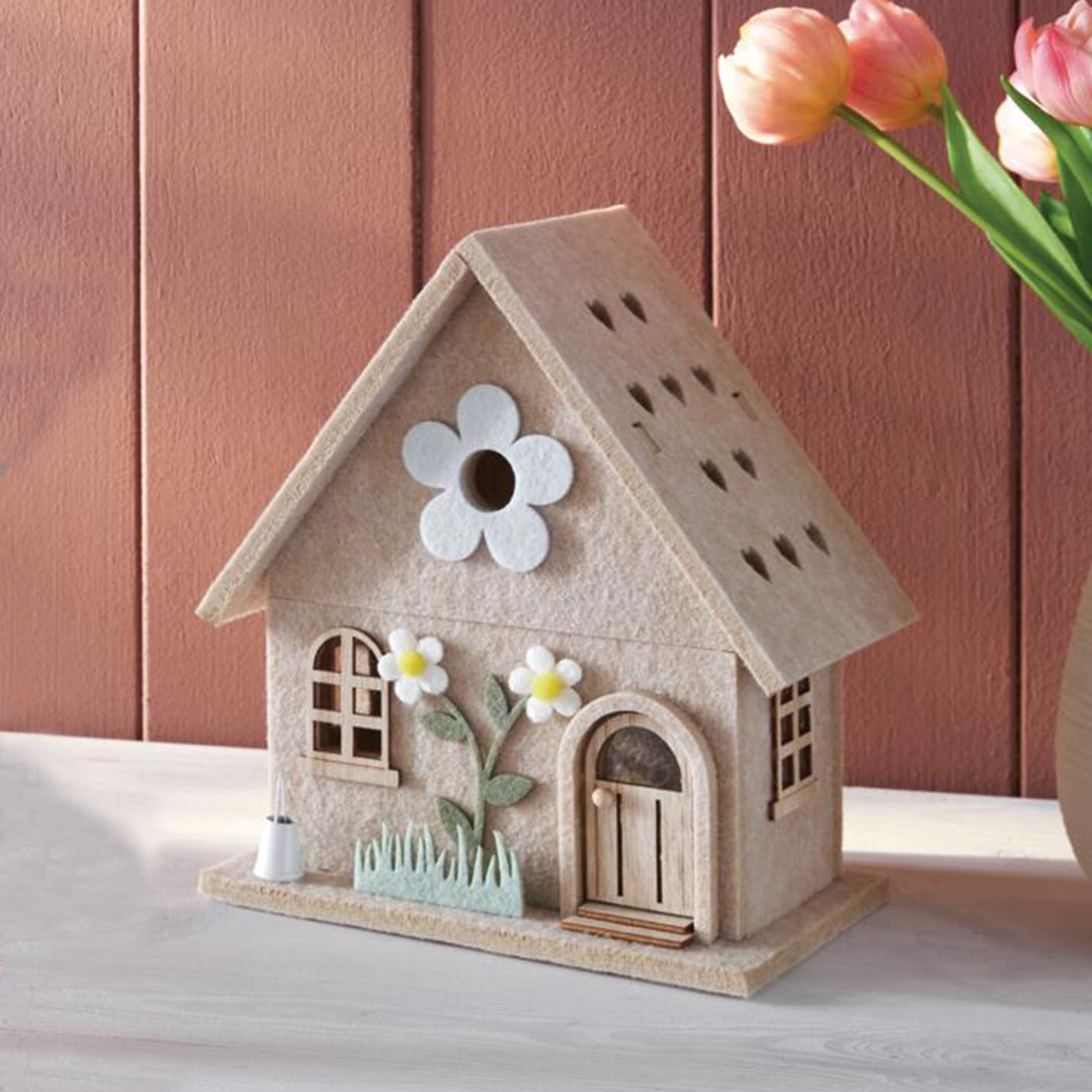 Acheter Maison en feutre "printemps"  dans la boutique en ligne de Frank Flechtwaren