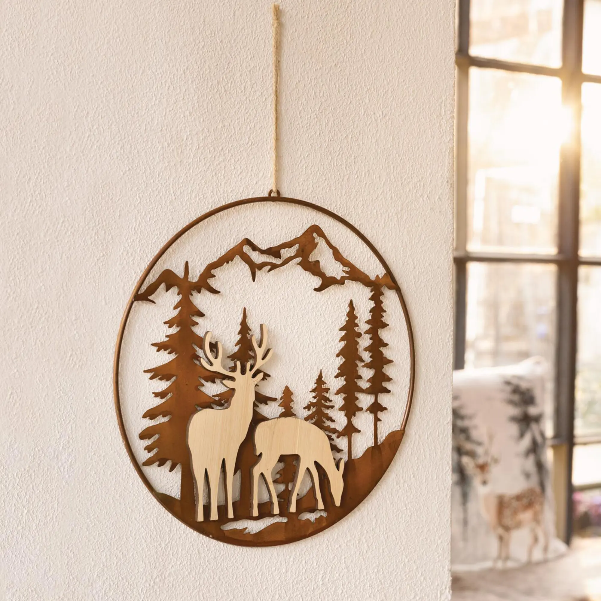 Acheter Pendentif décoratif « Cerf &amp; Chevreuil » dans la boutique en ligne de Frank Flechtwaren