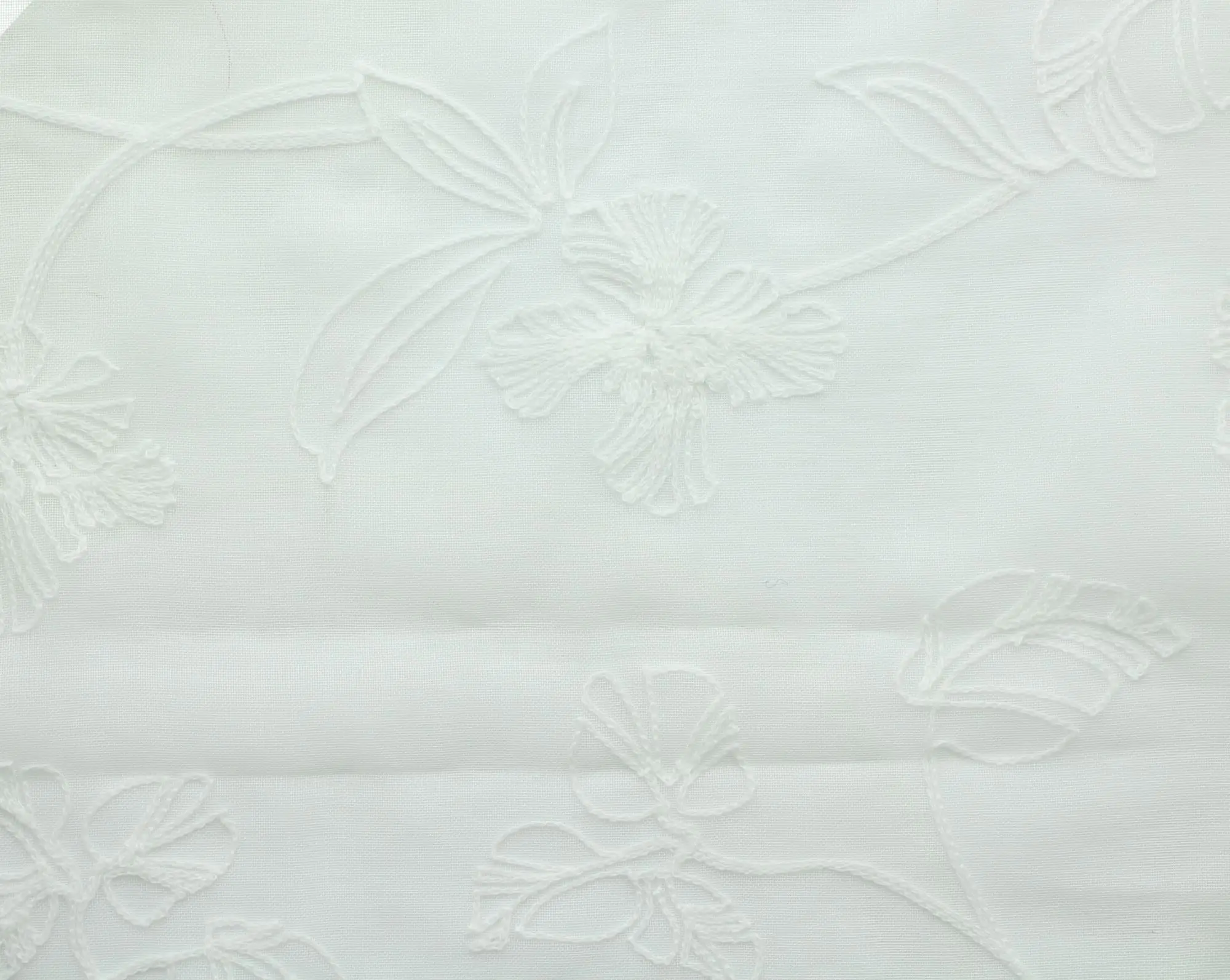 Acheter Chemin de table "fleurs blanches" dans la boutique en ligne de Frank Flechtwaren pour Cuisine Acheter Chemin de table "fleurs blanches" dans la boutique en ligne de Frank Flechtwaren pour Cuisine