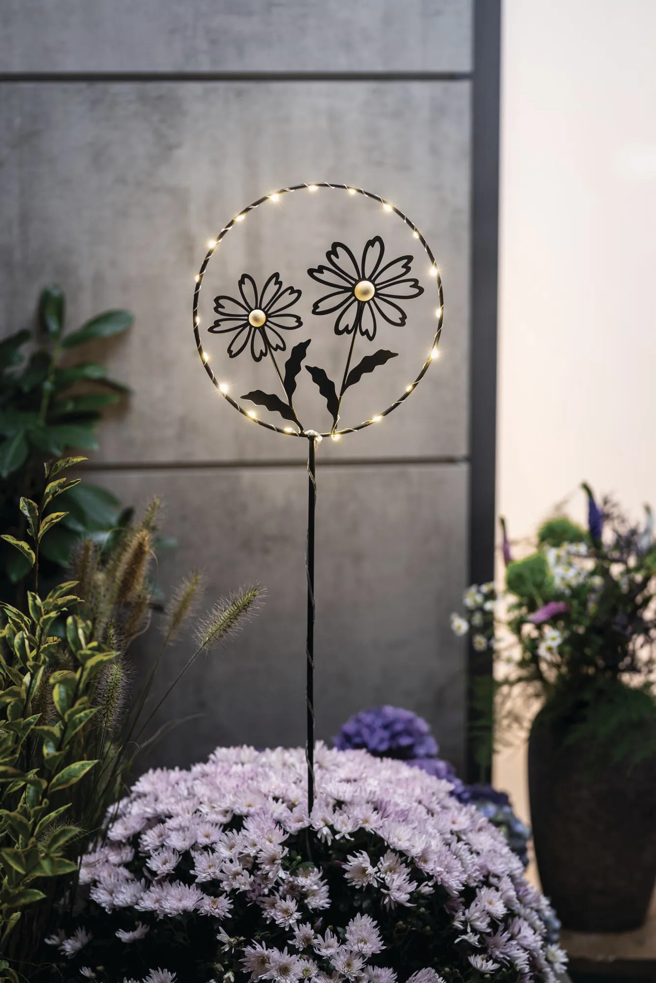 Acheter Pic de jardin LED "fleurs"  dans la boutique en ligne de Frank Flechtwaren pour Éclairage LED