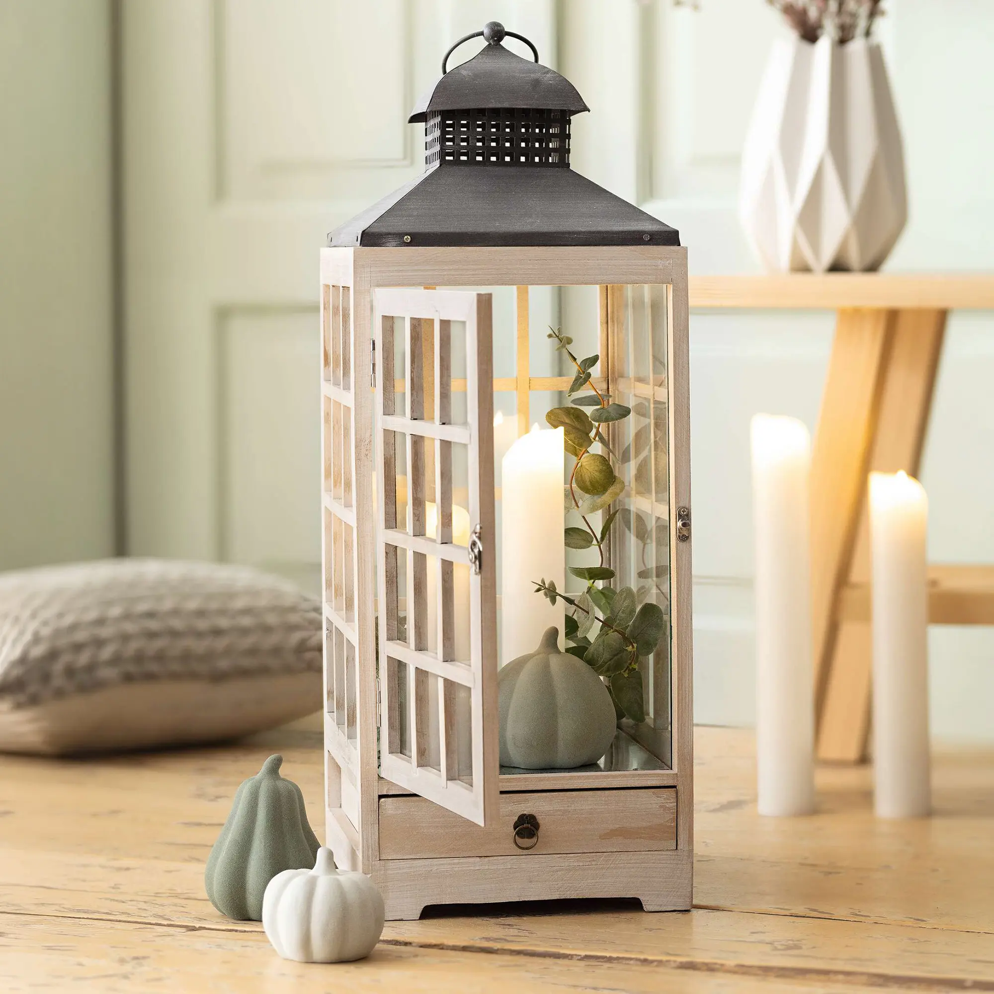 Acheter Grande lanterne "maison champêtre"  dans la boutique en ligne de Frank Flechtwaren