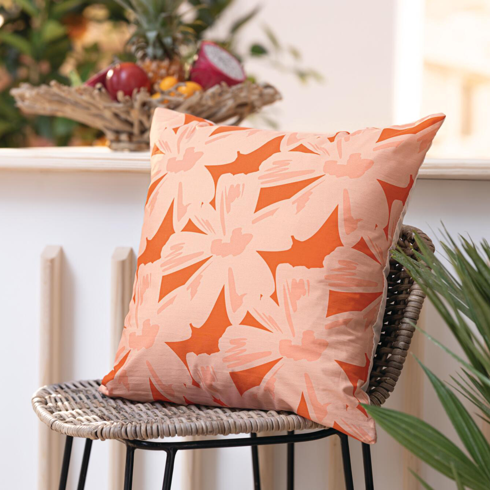 Acheter Housse de coussin "Retro Flower"  dans la boutique en ligne de Frank Flechtwaren