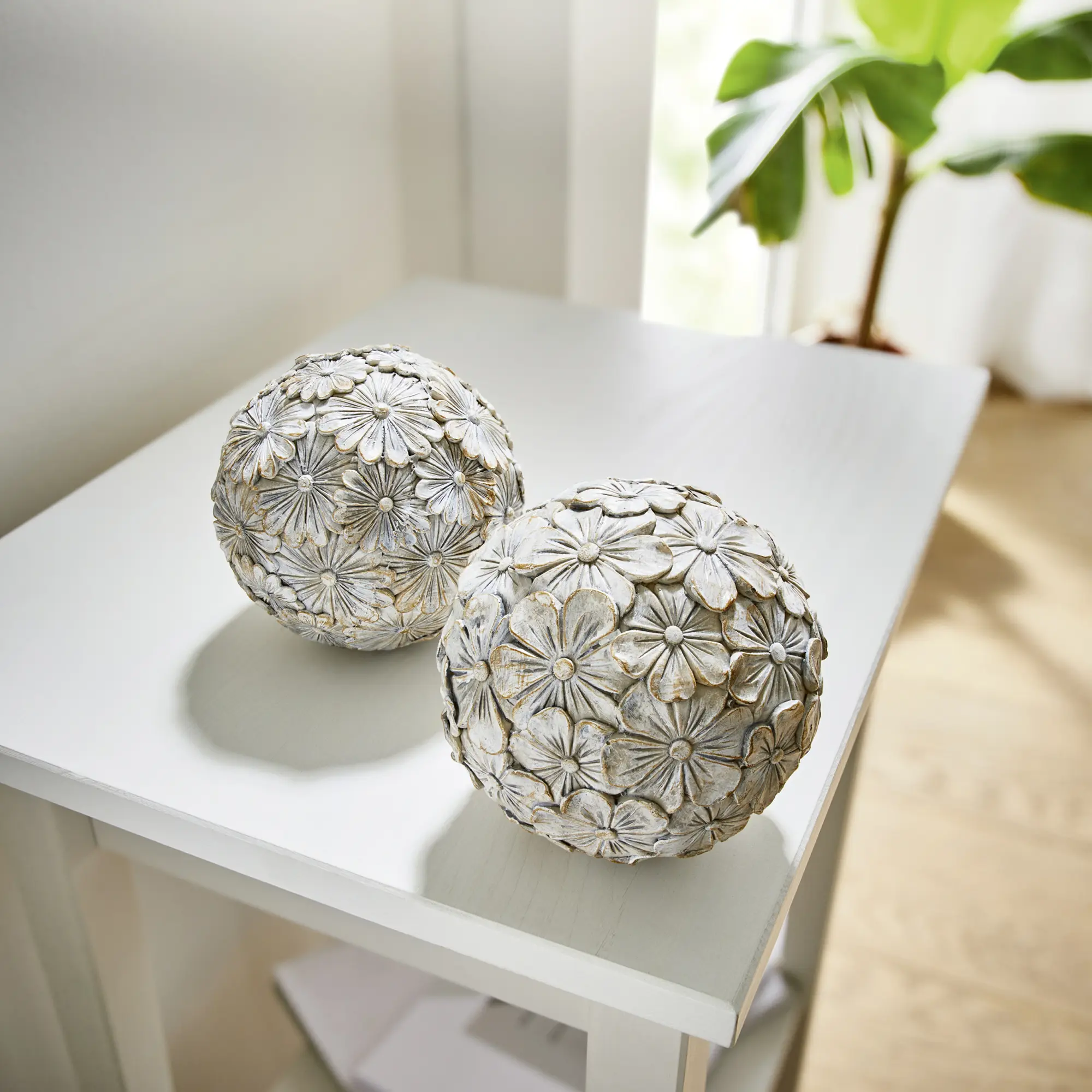 Acheter Lot de 2 boules "fleurs"  dans la boutique en ligne de Frank Flechtwaren