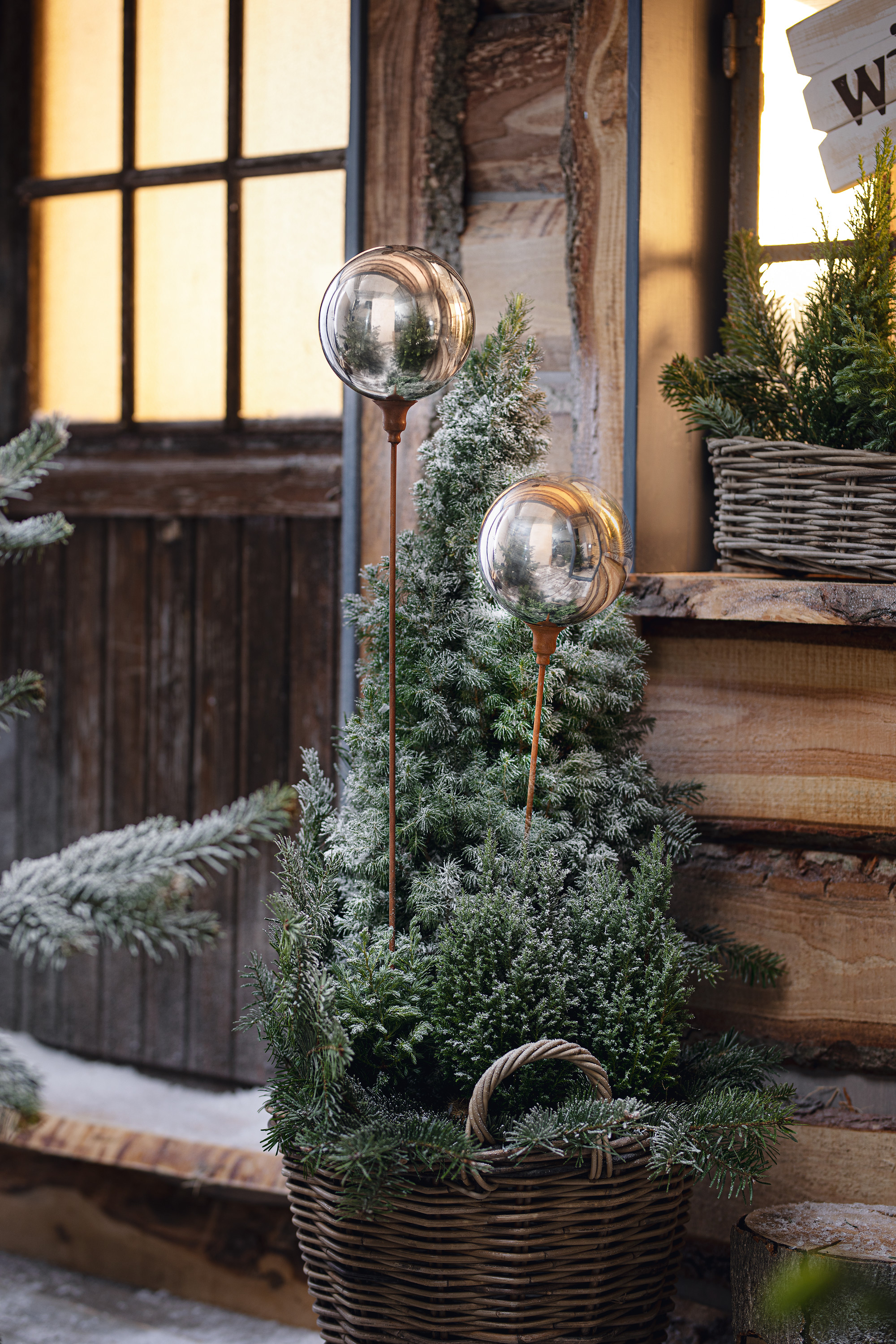 Acheter Pic en métal "boule"  dans la boutique en ligne de Frank Flechtwaren pour Pics de jardin