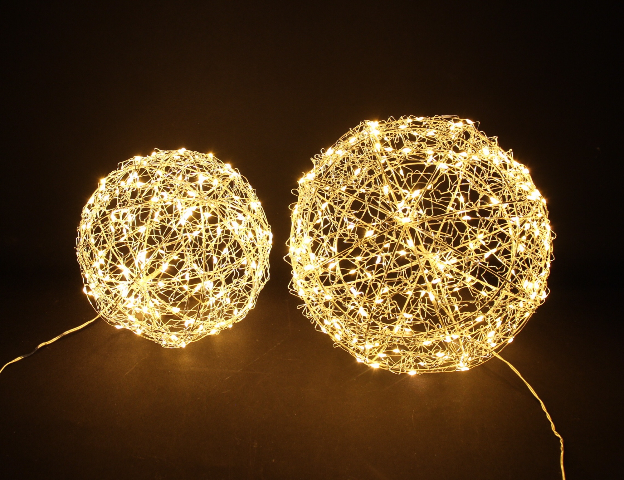 Acheter Lot de 2 sphères LED " Glow"  dans la boutique en ligne de Frank Flechtwaren pour Nouvel arrivage