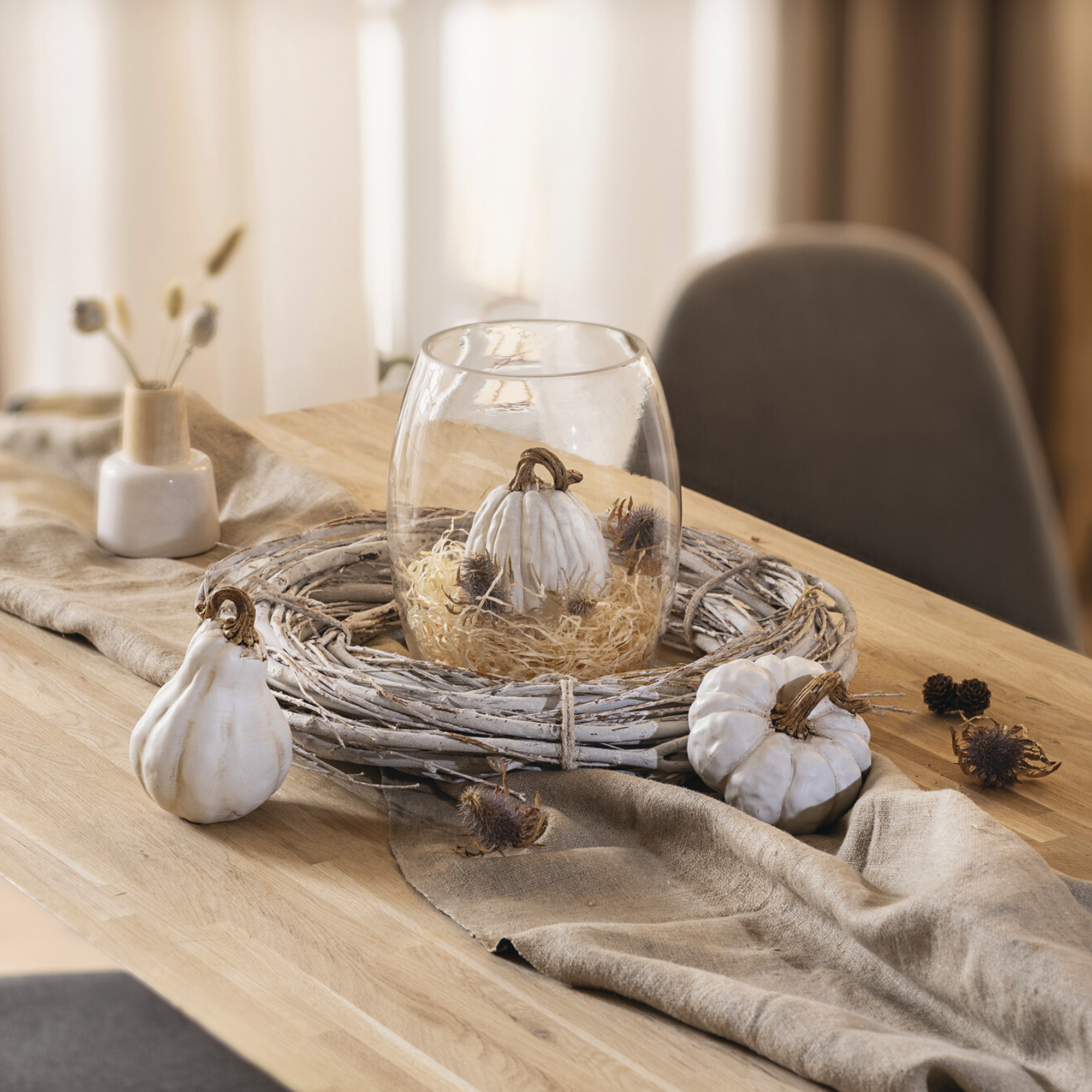 Acheter Couronne de brindilles "White Charme"  dans la boutique en ligne de Frank Flechtwaren pour Pâques