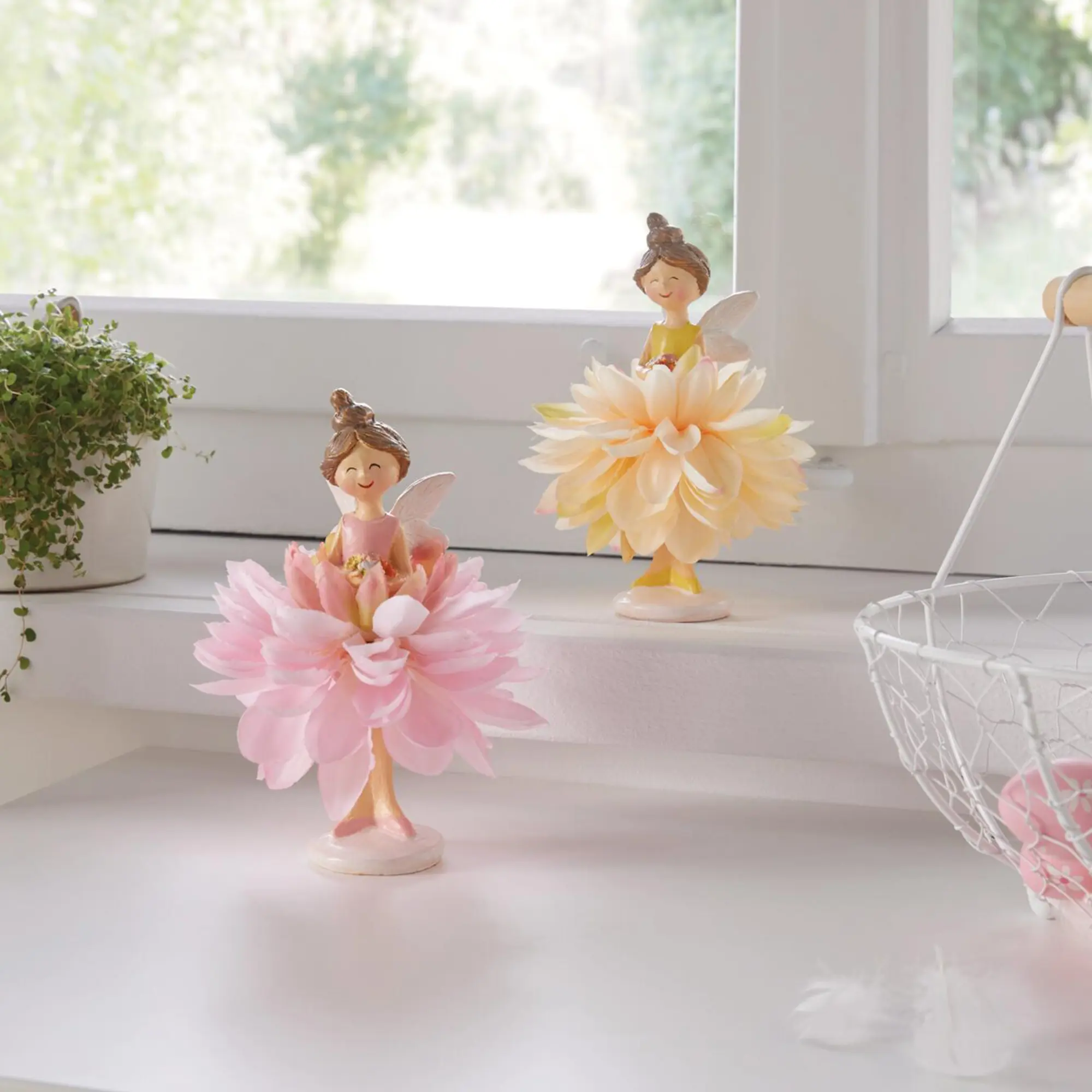 Acheter Lot de 2 figurines "fée fleurie"  dans la boutique en ligne de Frank Flechtwaren